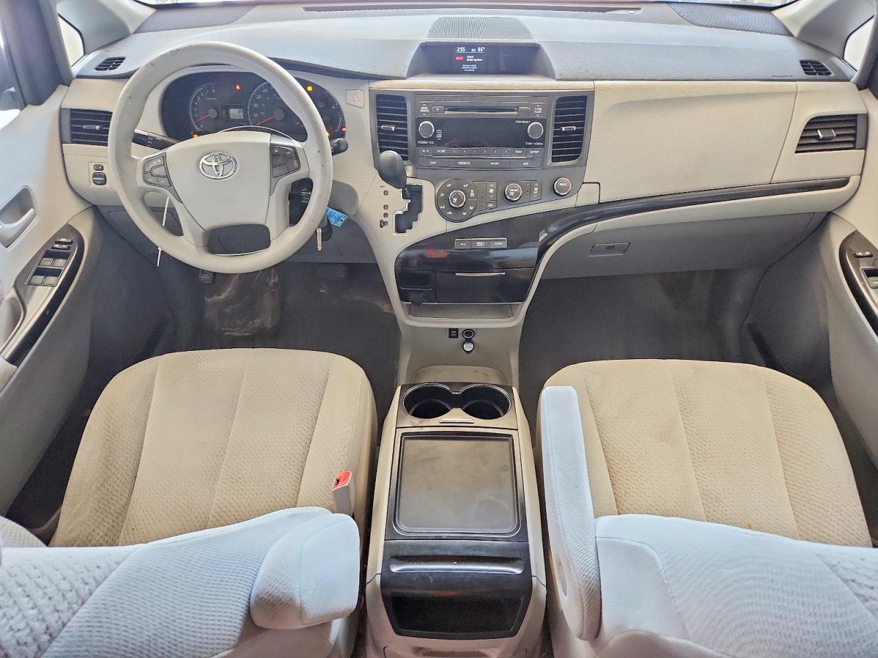 2012 Toyota Sienna Le Silver vin: 5TDJK3DCXCS046697