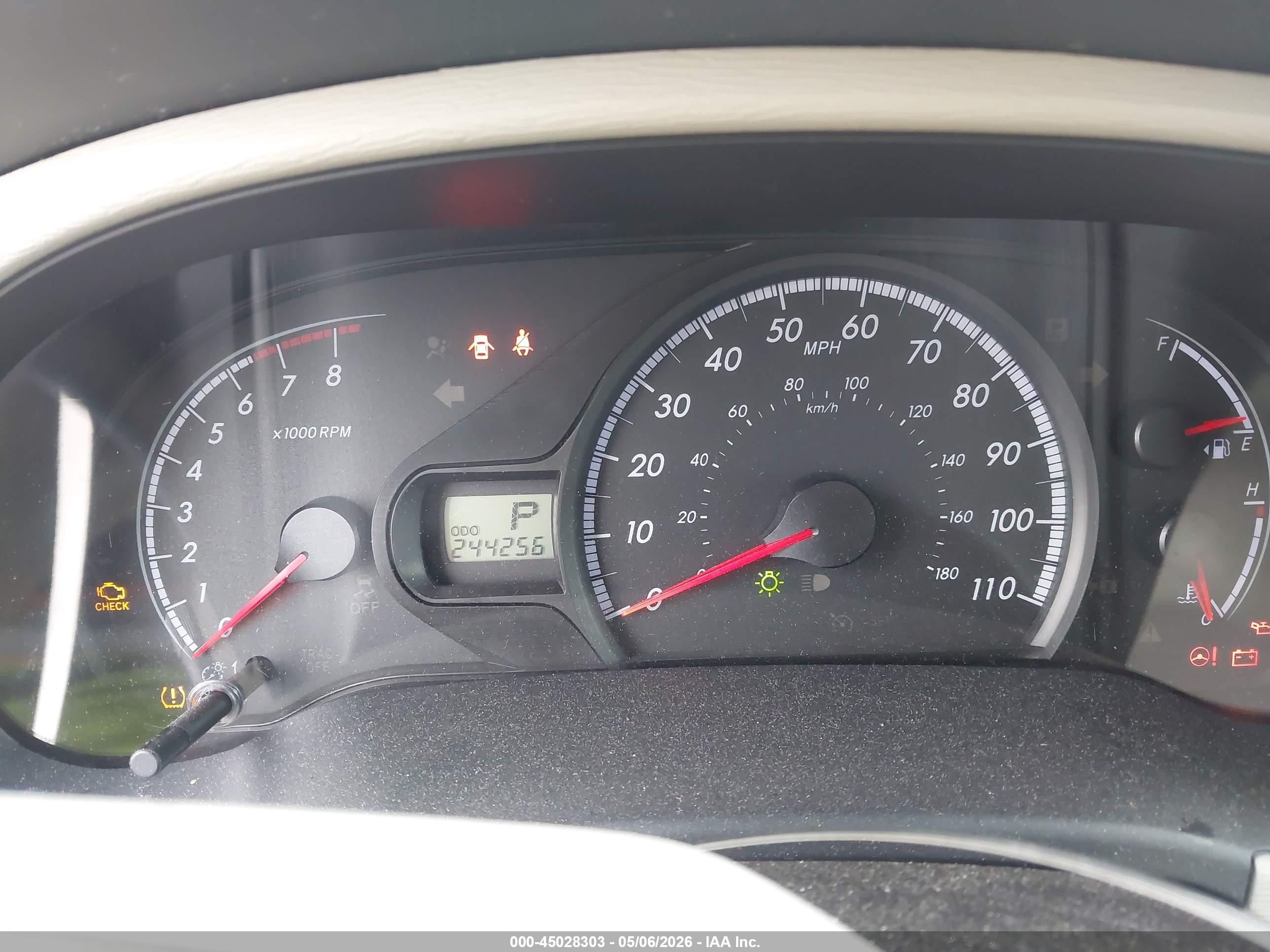 2013 Toyota Sienna Le 7 Passenger White vin: 5TDJK3DCXDS057989