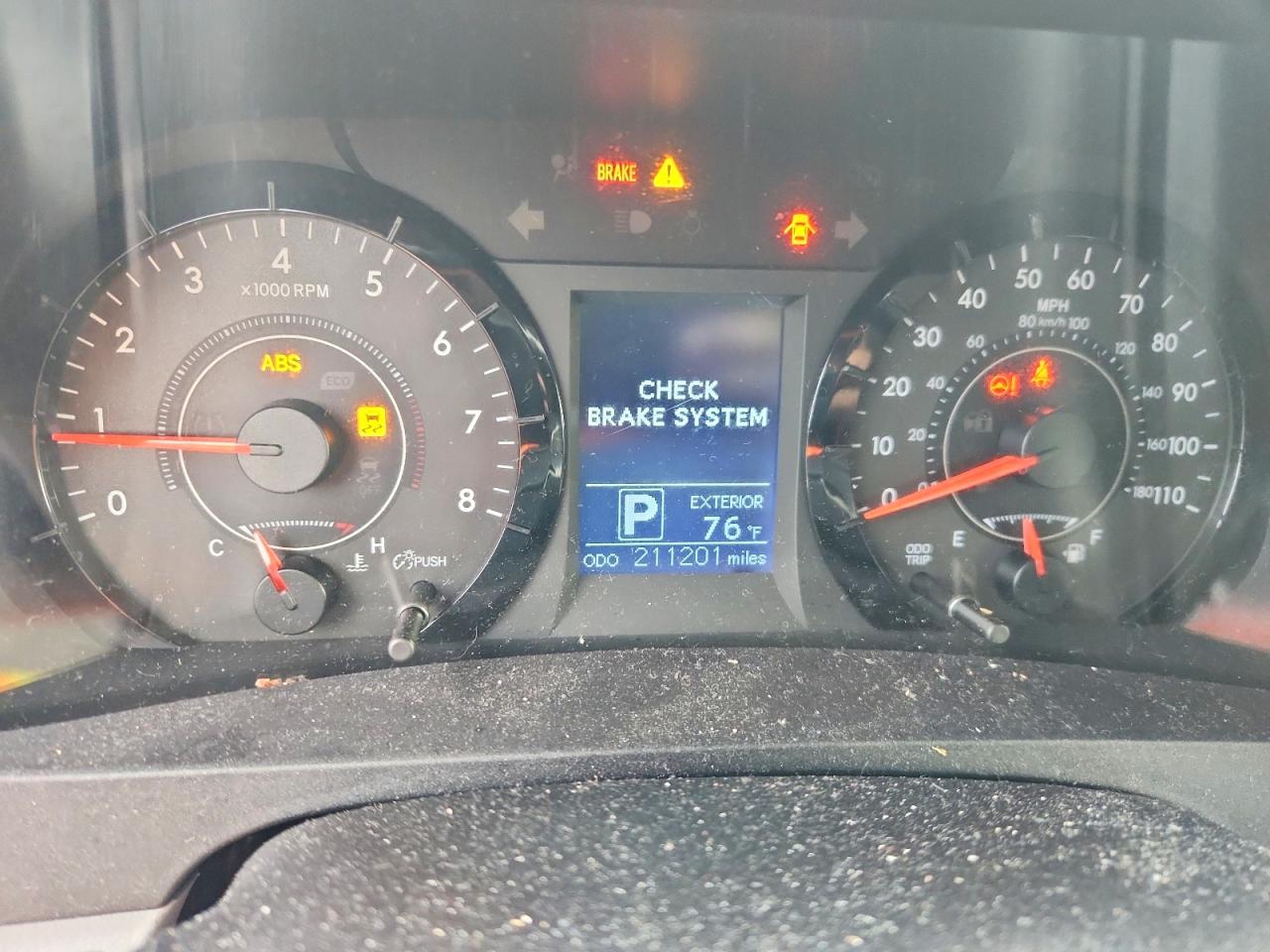 2015 Toyota Sienna Le Gray vin: 5TDJK3DCXFS102058