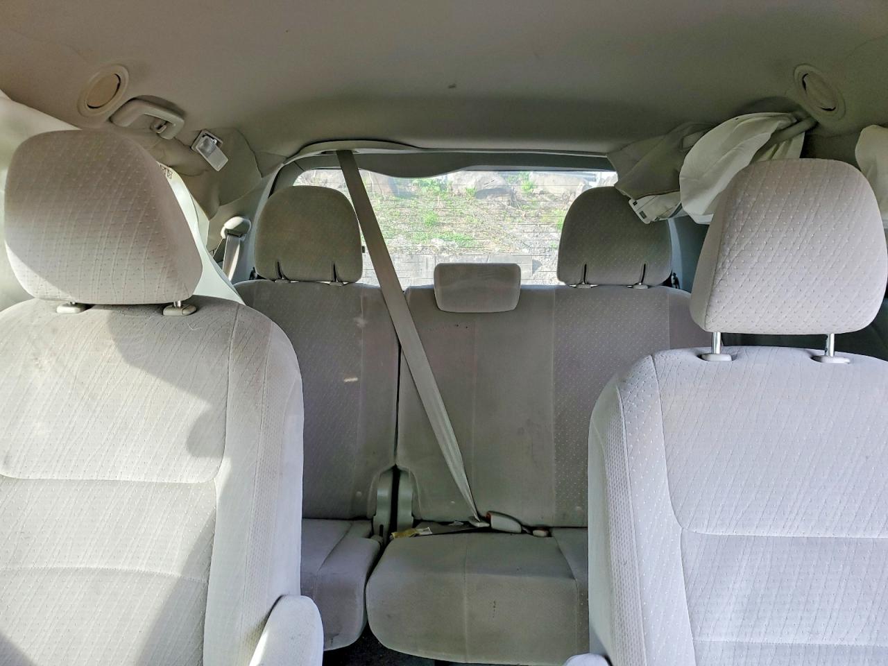 2015 Toyota Sienna Le Black vin: 5TDJK3DCXFS114811