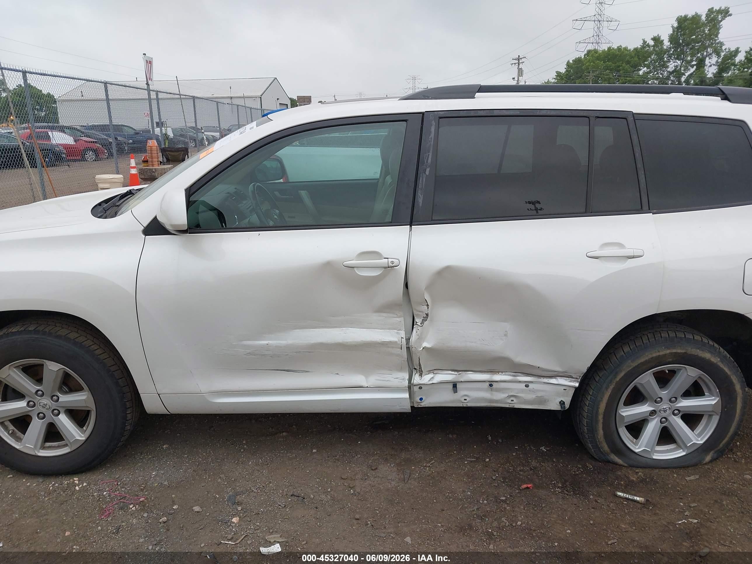 2010 Toyota Highlander Se V6 White vin: 5TDJK3EH1AS010470