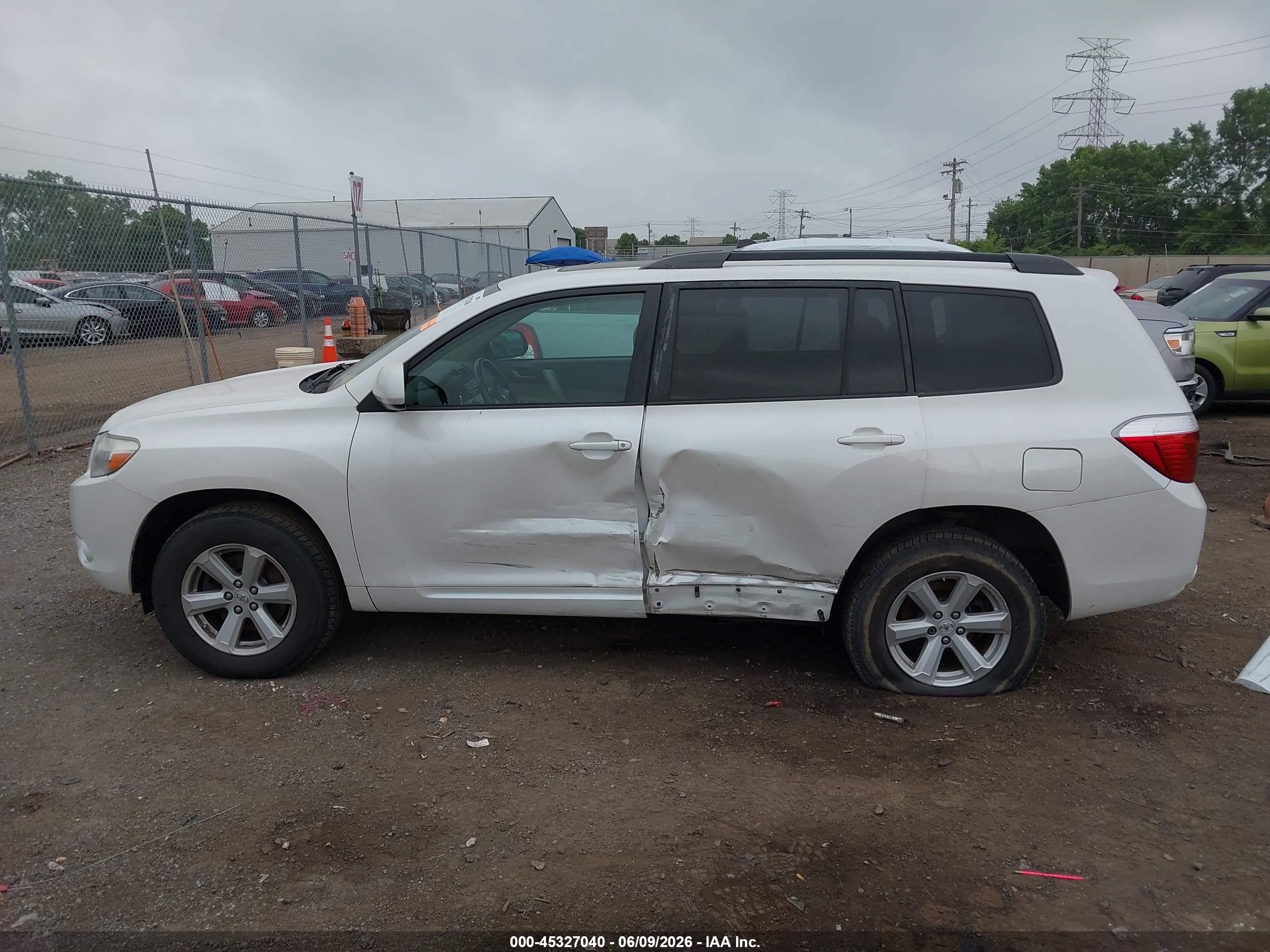 2010 Toyota Highlander Se V6 White vin: 5TDJK3EH1AS010470