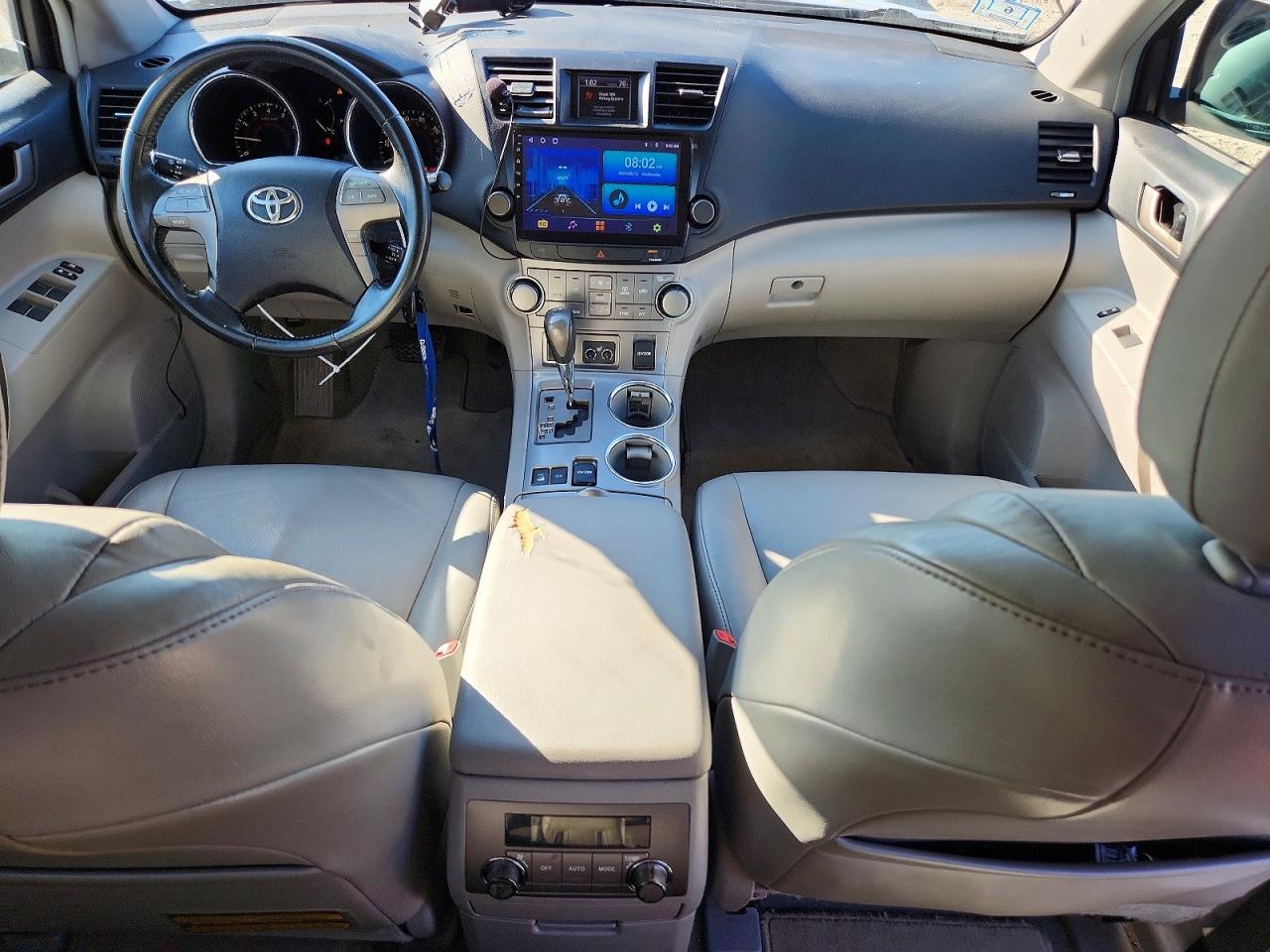 2010 Toyota Highlander Se Silver vin: 5TDJK3EH1AS012607