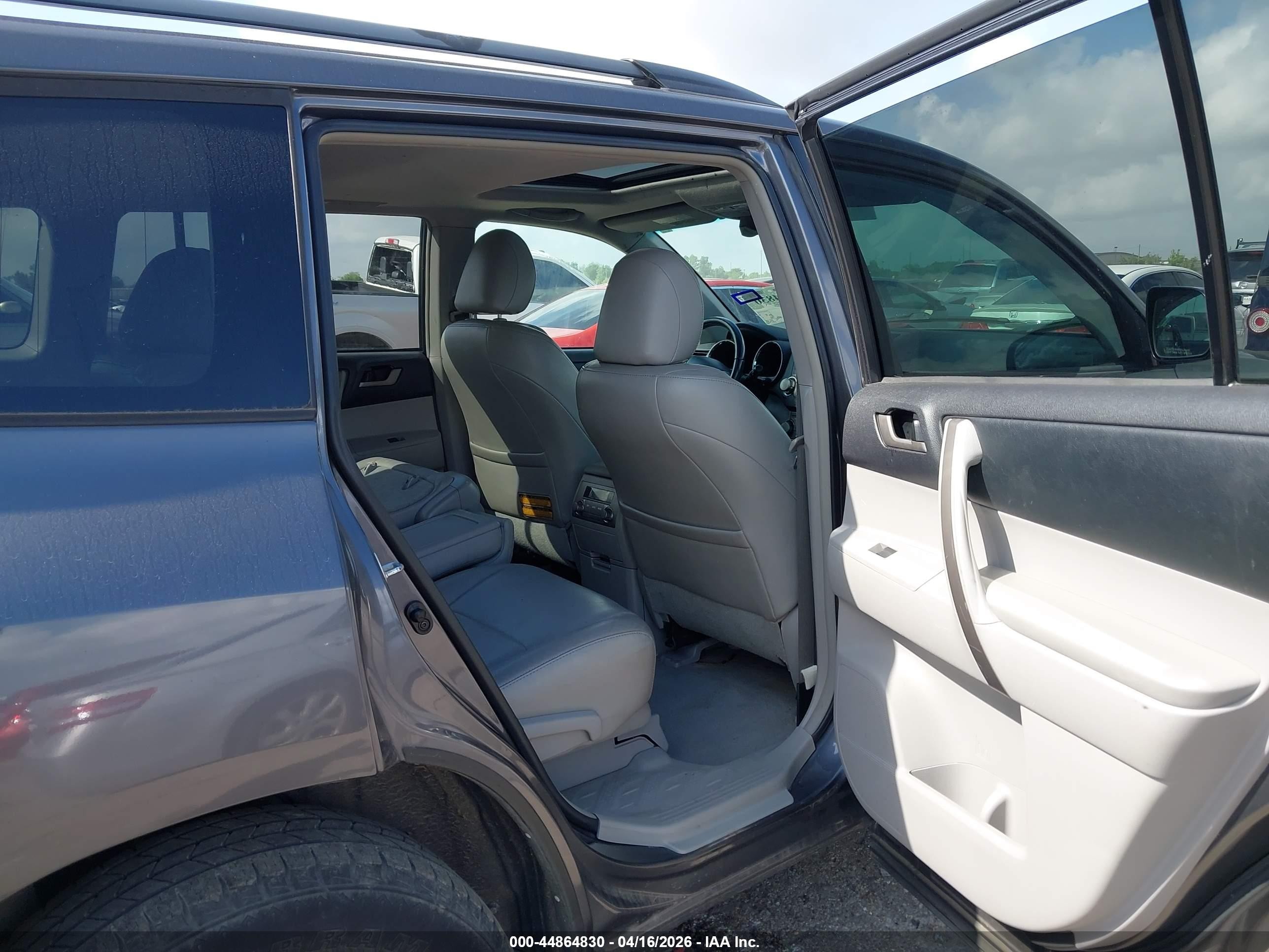 2010 Toyota Highlander Se V6 Gray vin: 5TDJK3EH2AS009876