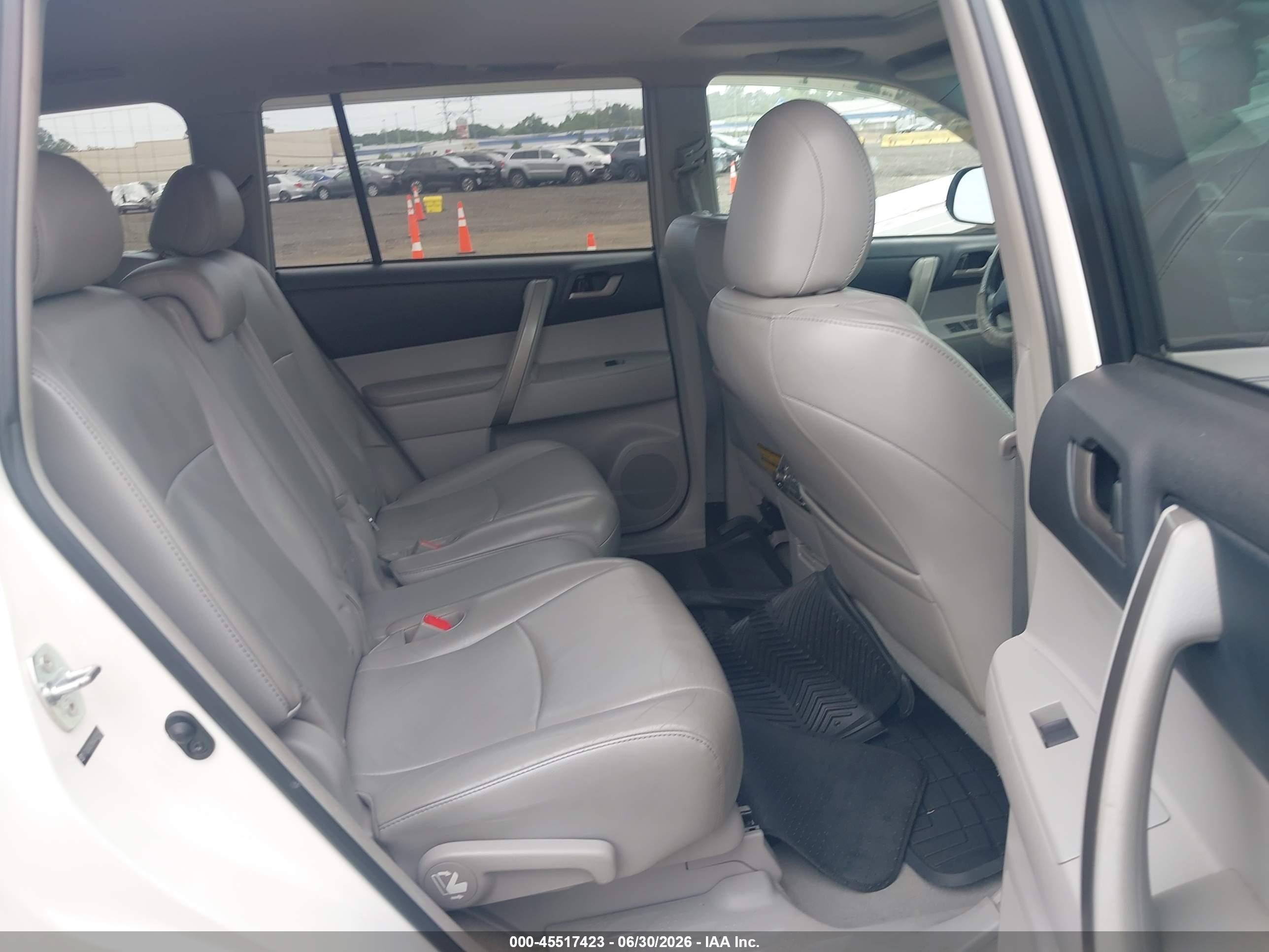 2010 Toyota Highlander Se V6 White vin: 5TDJK3EH5AS035954