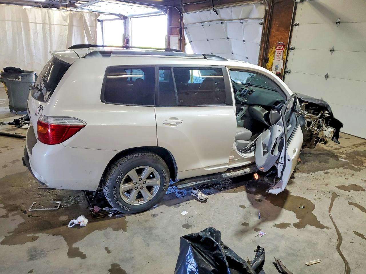 2010 Toyota Highlander Se White vin: 5TDJK3EH6AS010156