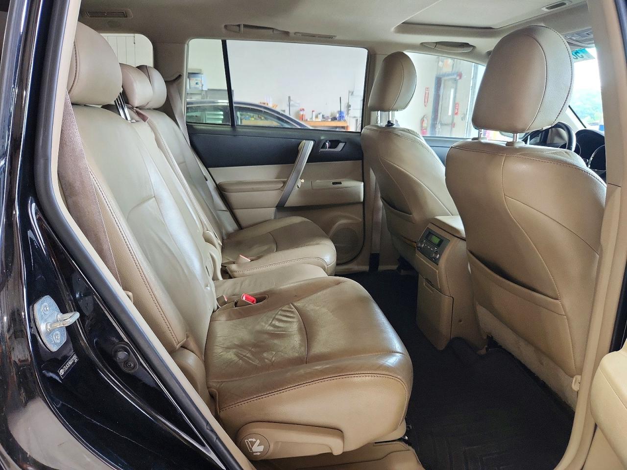 2010 Toyota Highlander Se Black vin: 5TDJK3EH6AS011050