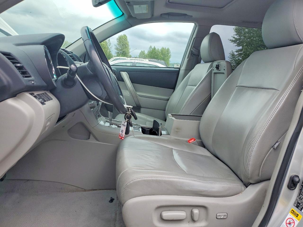 2010 Toyota Highlander Se Silver vin: 5TDJK3EH6AS036577