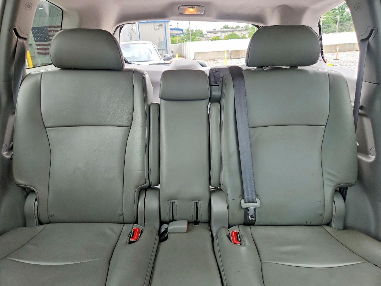 2010 Toyota Highlander Se Серый vin: 5TDJK3EH9AS009101
