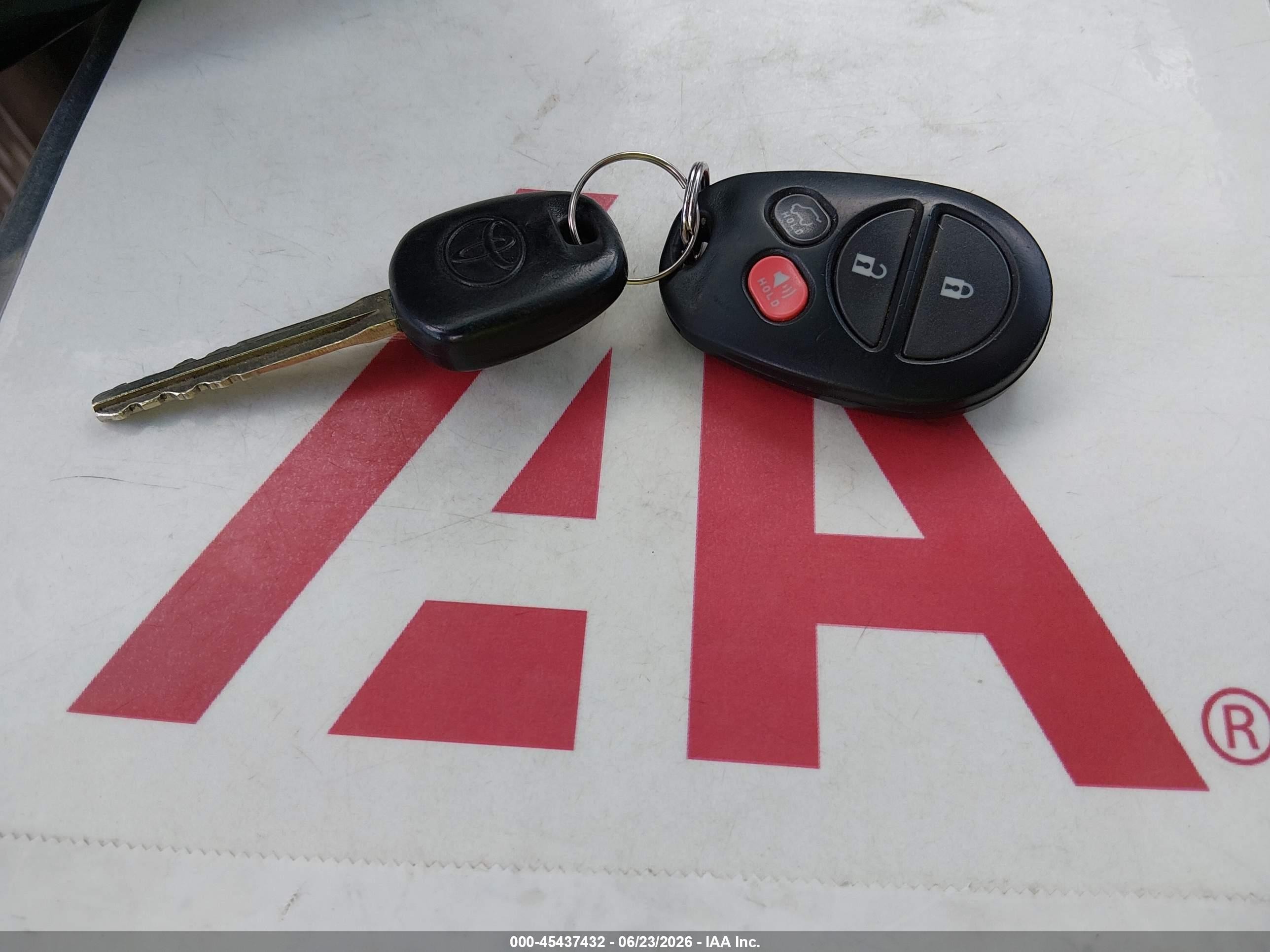 2010 Toyota Highlander Se V6 Серый vin: 5TDJK3EH9AS025346