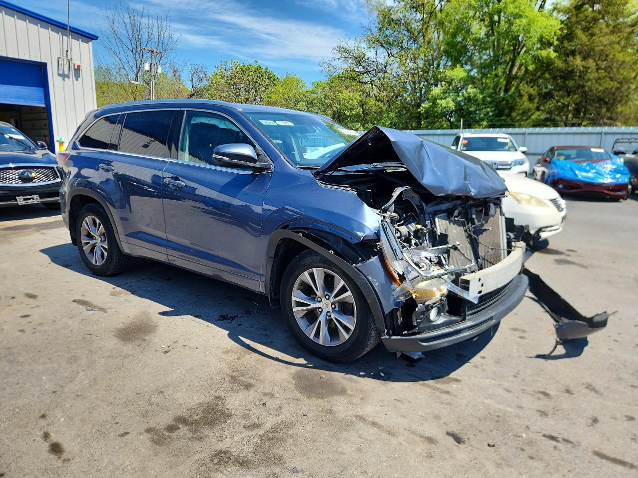 2014 Toyota Highlander Xle Blue vin: 5TDJKRFH0ES042009