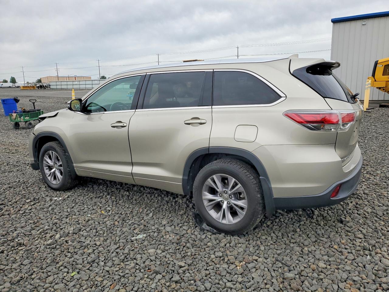 2015 Toyota Highlander Xle Gold vin: 5TDJKRFH0FS083130