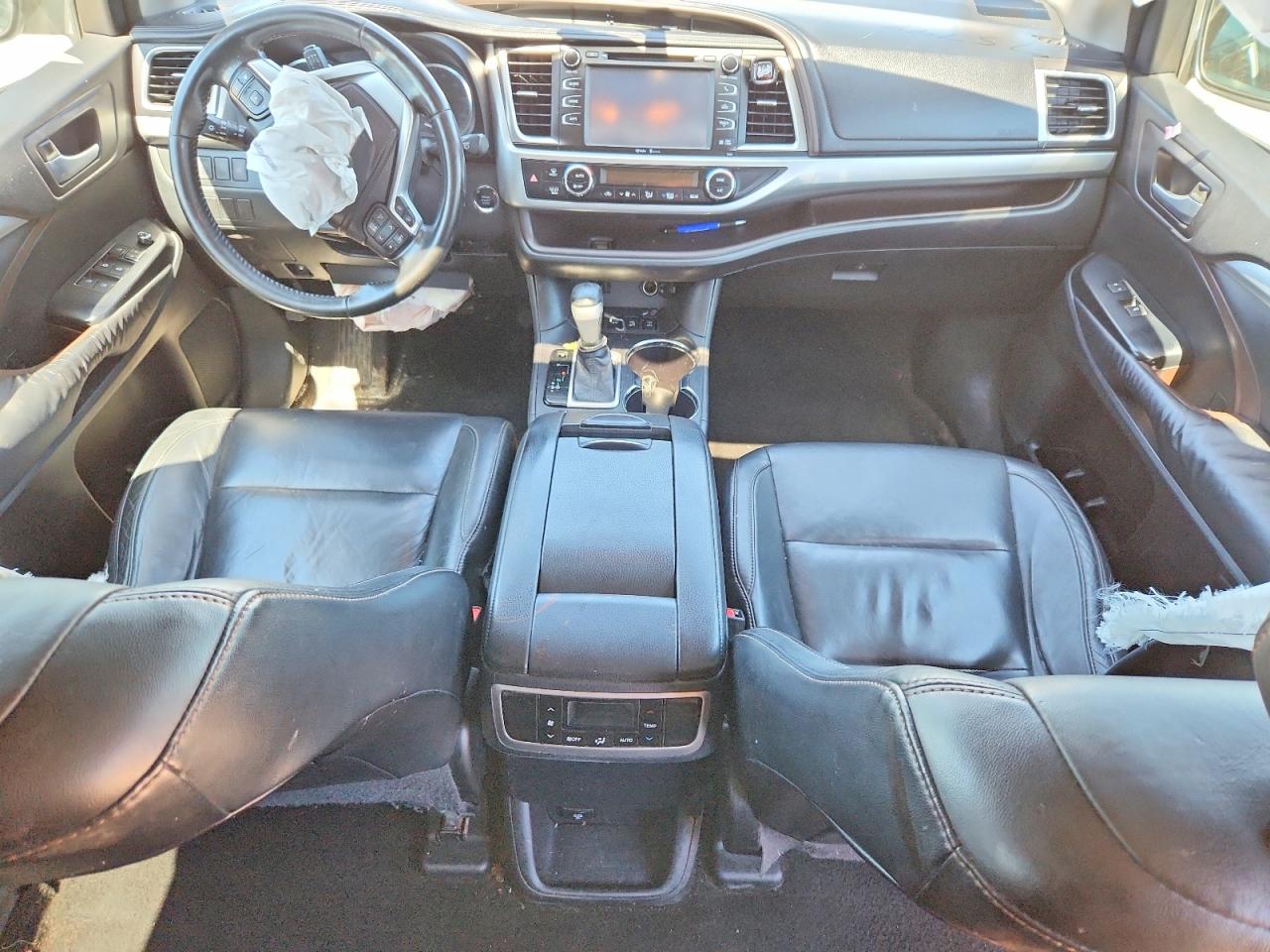2015 Toyota Highlander Xle White vin: 5TDJKRFH0FS115011