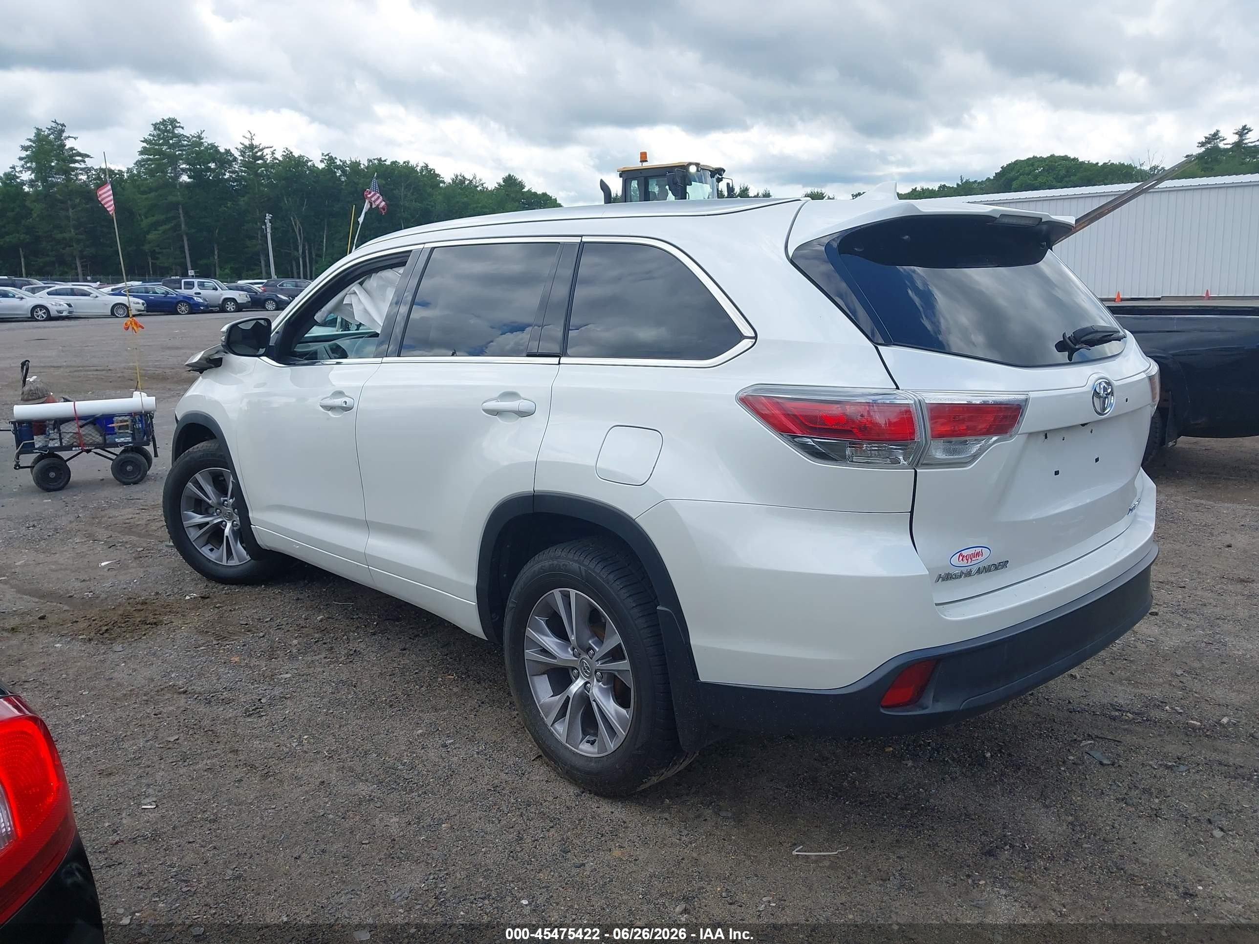 2015 Toyota Highlander Xle V6 White vin: 5TDJKRFH0FS149692