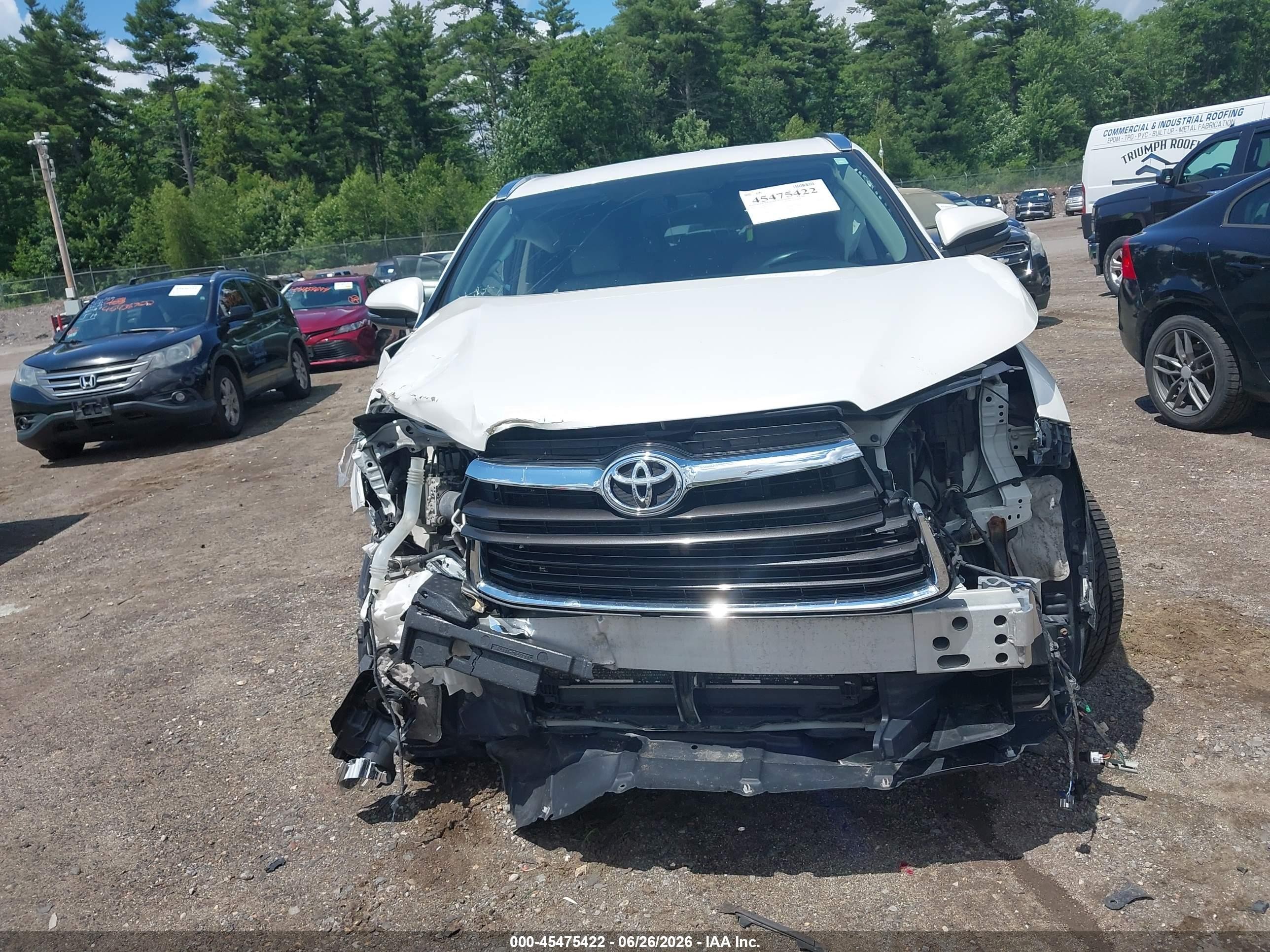 2015 Toyota Highlander Xle V6 White vin: 5TDJKRFH0FS149692