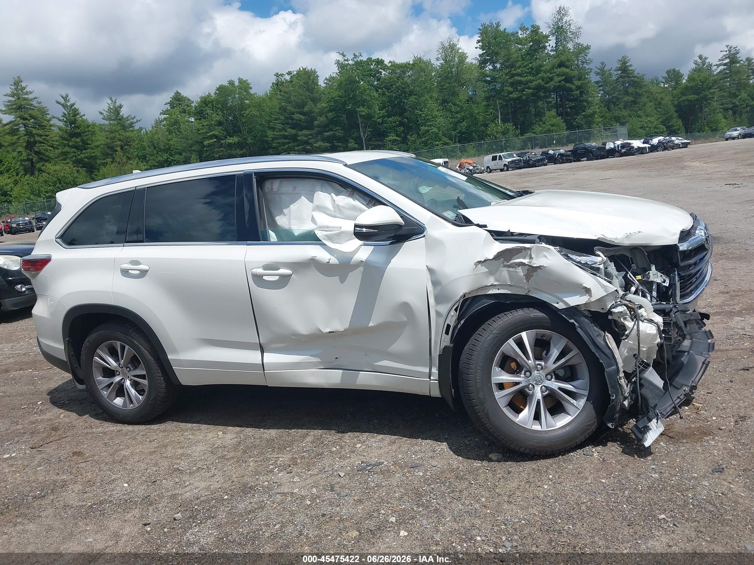2015 Toyota Highlander Xle V6 White vin: 5TDJKRFH0FS149692