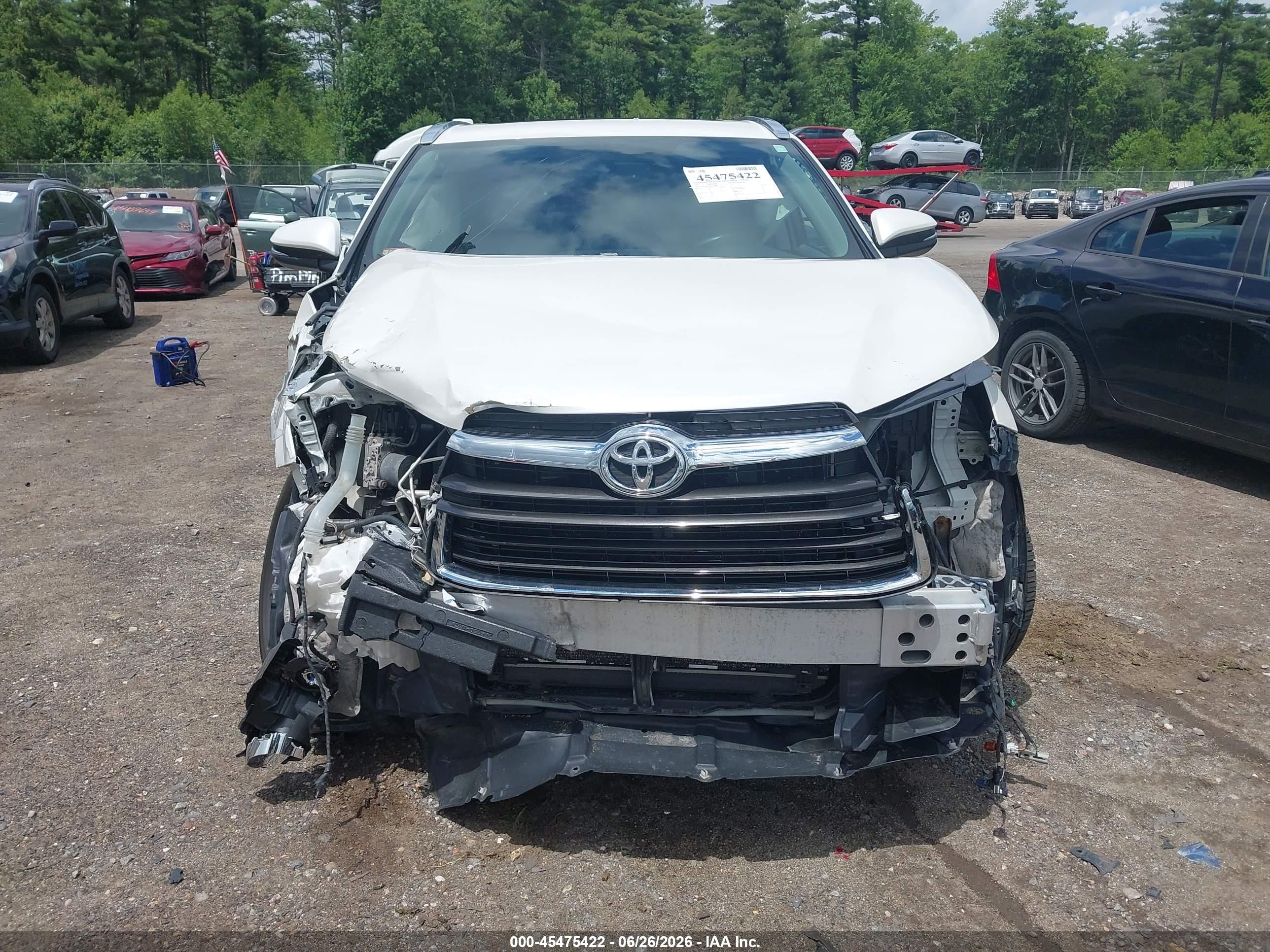 2015 Toyota Highlander Xle V6 White vin: 5TDJKRFH0FS149692