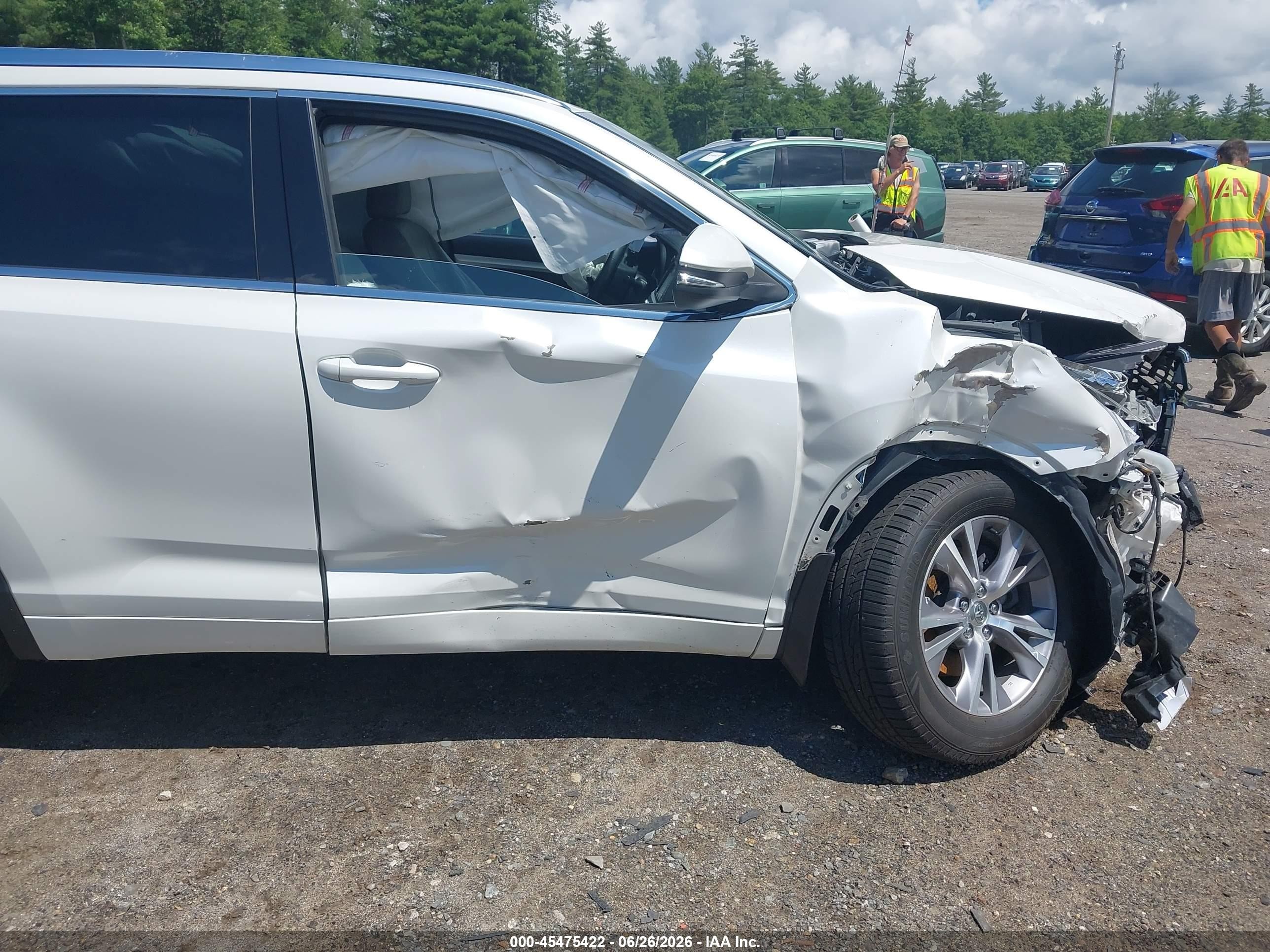 2015 Toyota Highlander Xle V6 White vin: 5TDJKRFH0FS149692