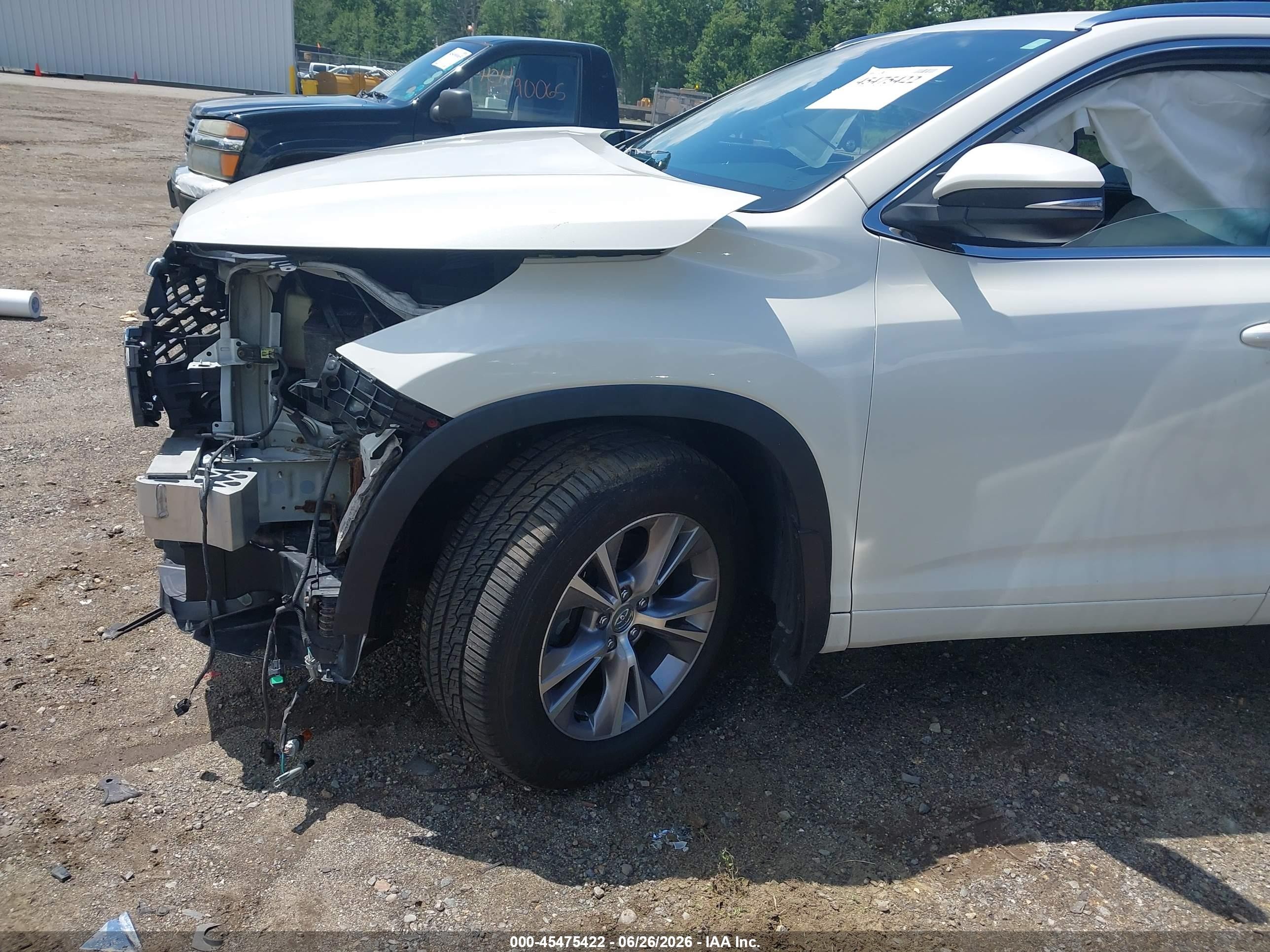 2015 Toyota Highlander Xle V6 White vin: 5TDJKRFH0FS149692