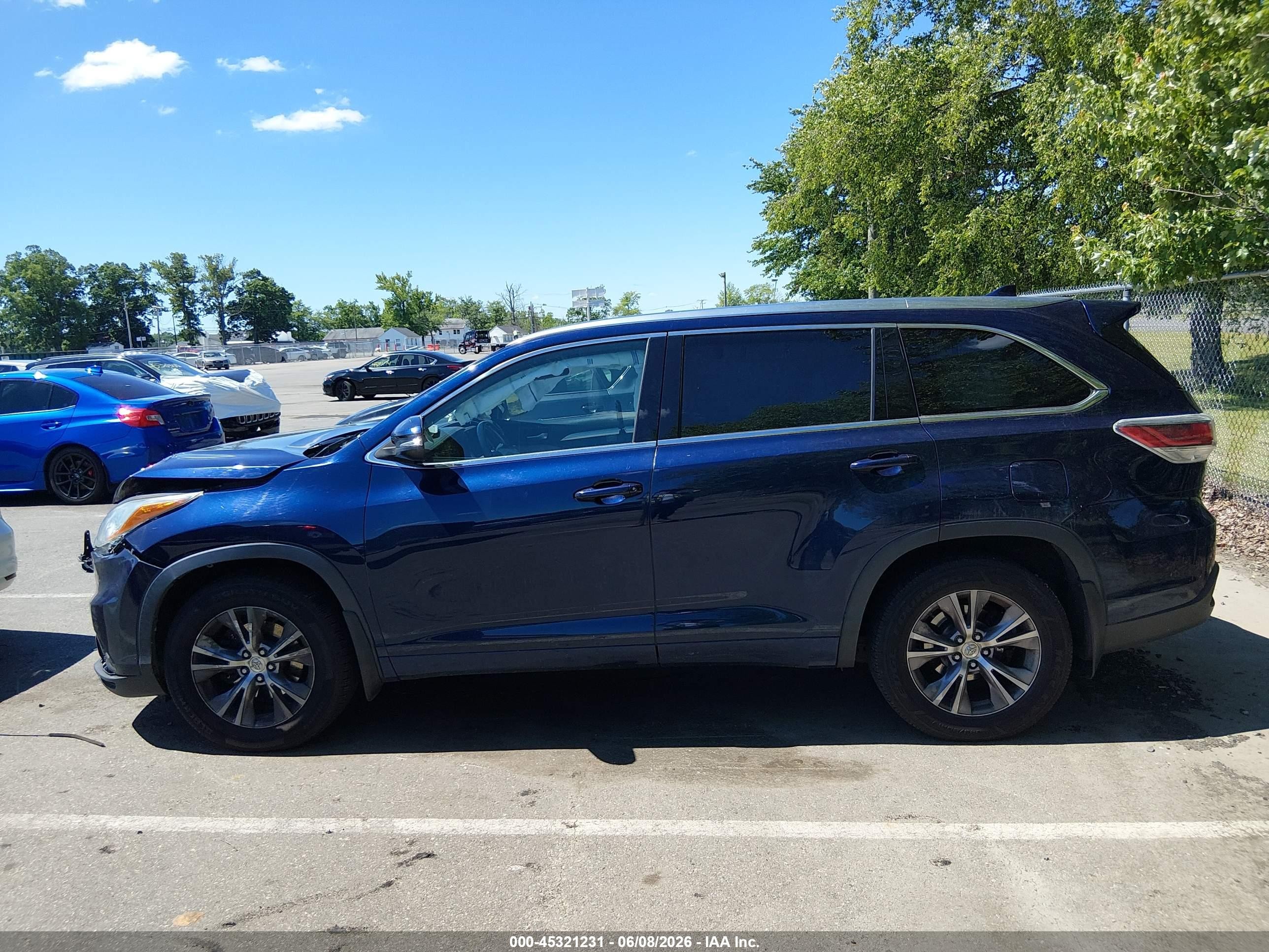 2015 Toyota Highlander Xle V6 Blue vin: 5TDJKRFH0FS166573