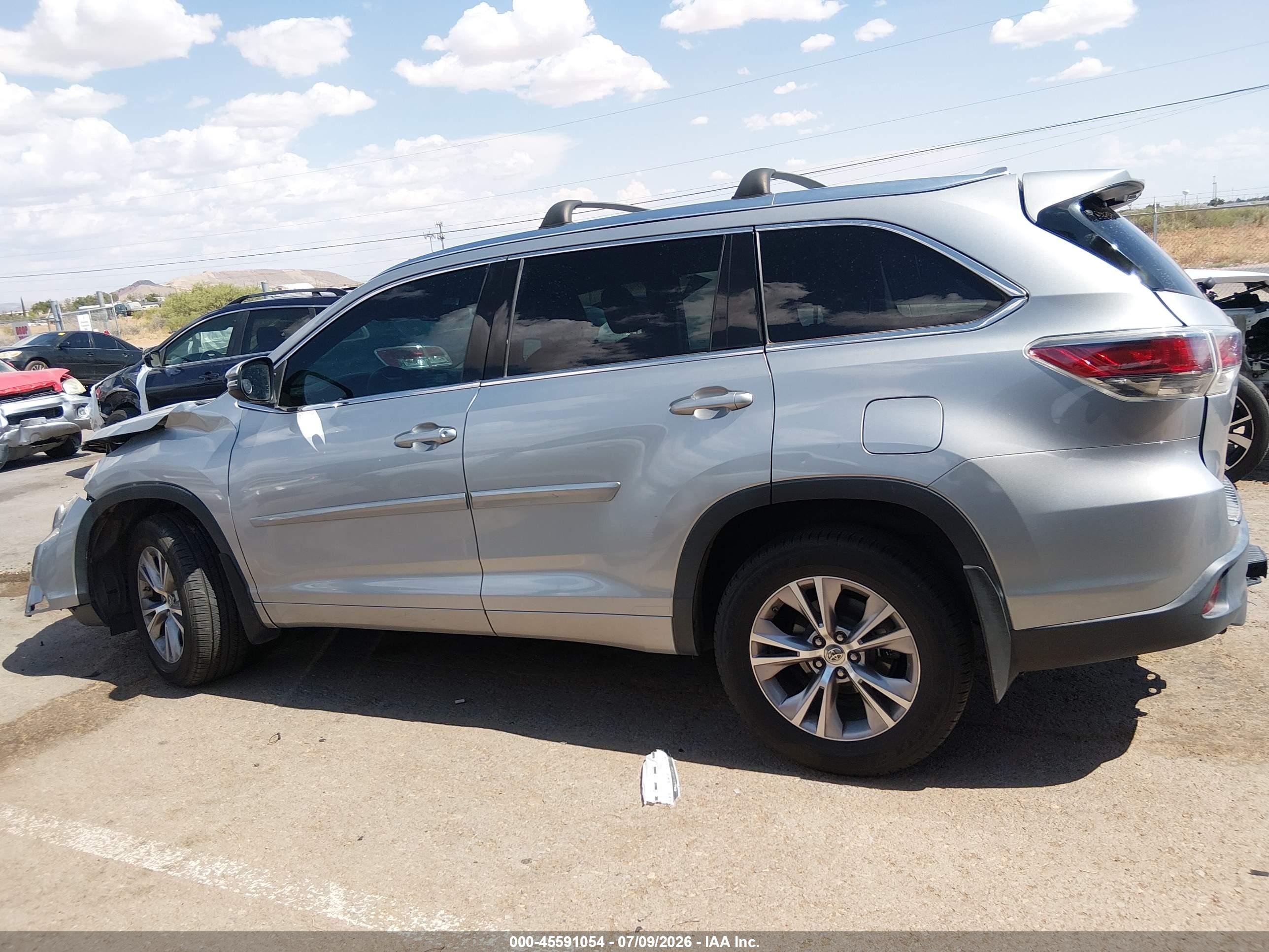 2015 Toyota Highlander Xle V6 Silver vin: 5TDJKRFH0FS183552