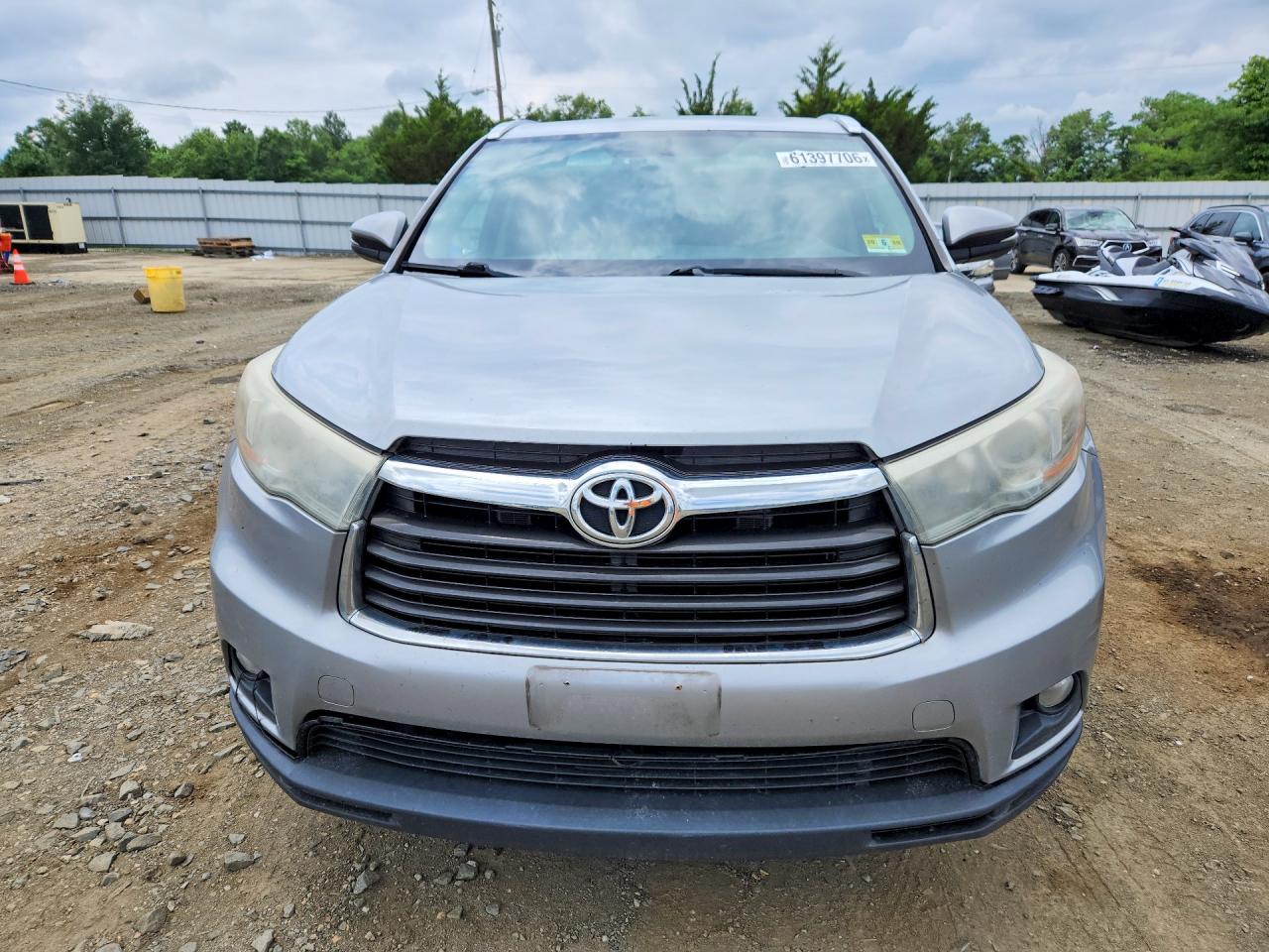 2015 Toyota Highlander Xle Silver vin: 5TDJKRFH0FS192638