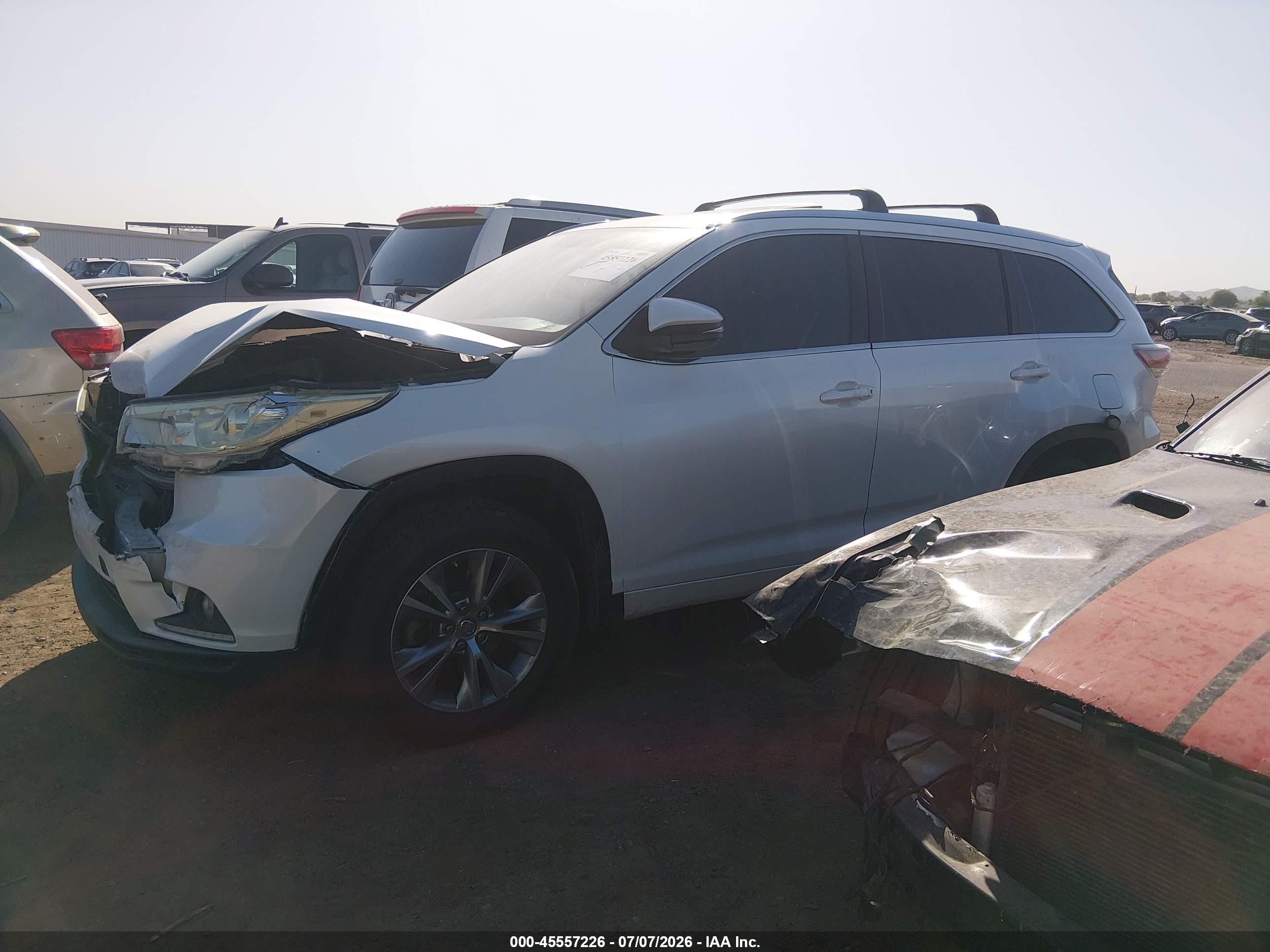 2015 Toyota Highlander Xle V6 White vin: 5TDJKRFH0FS196298