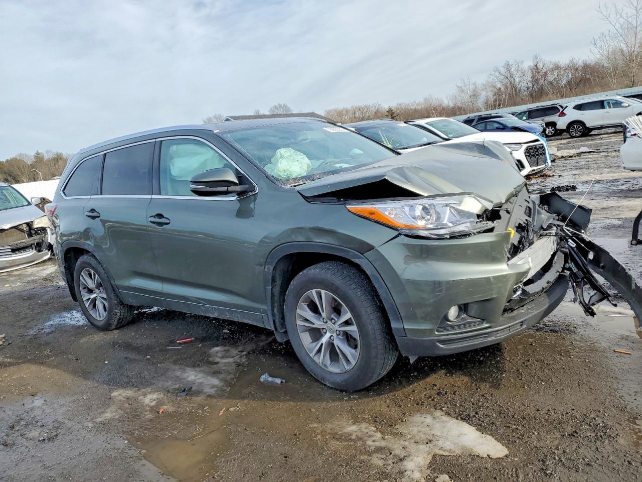 2015 Toyota Highlander Xle Green vin: 5TDJKRFH0FS200656