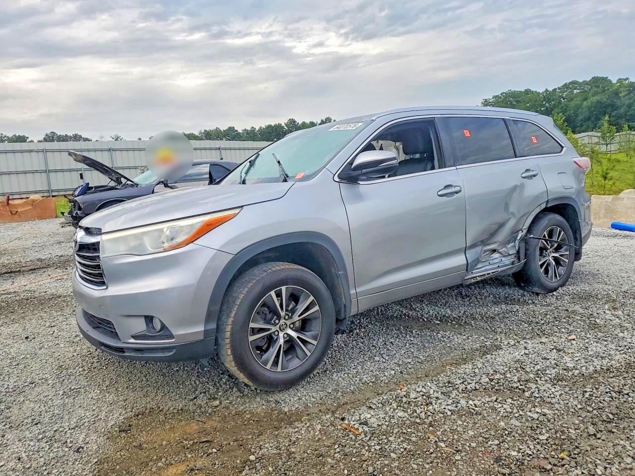 2016 Toyota Highlander Xle Silver vin: 5TDJKRFH0GS248501