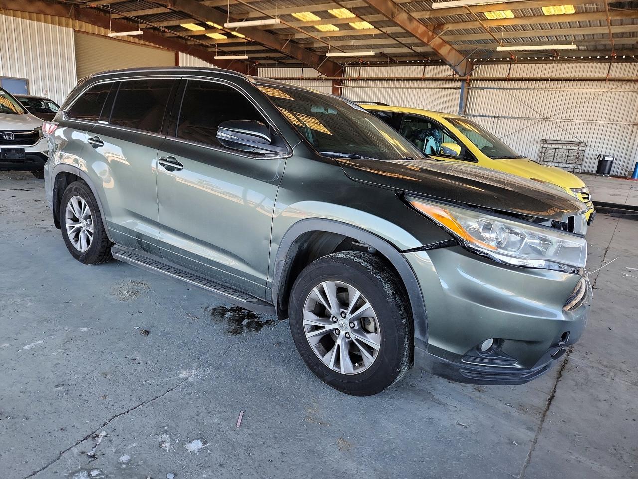 2014 Toyota Highlander Xle Зеленый vin: 5TDJKRFH1ES024263