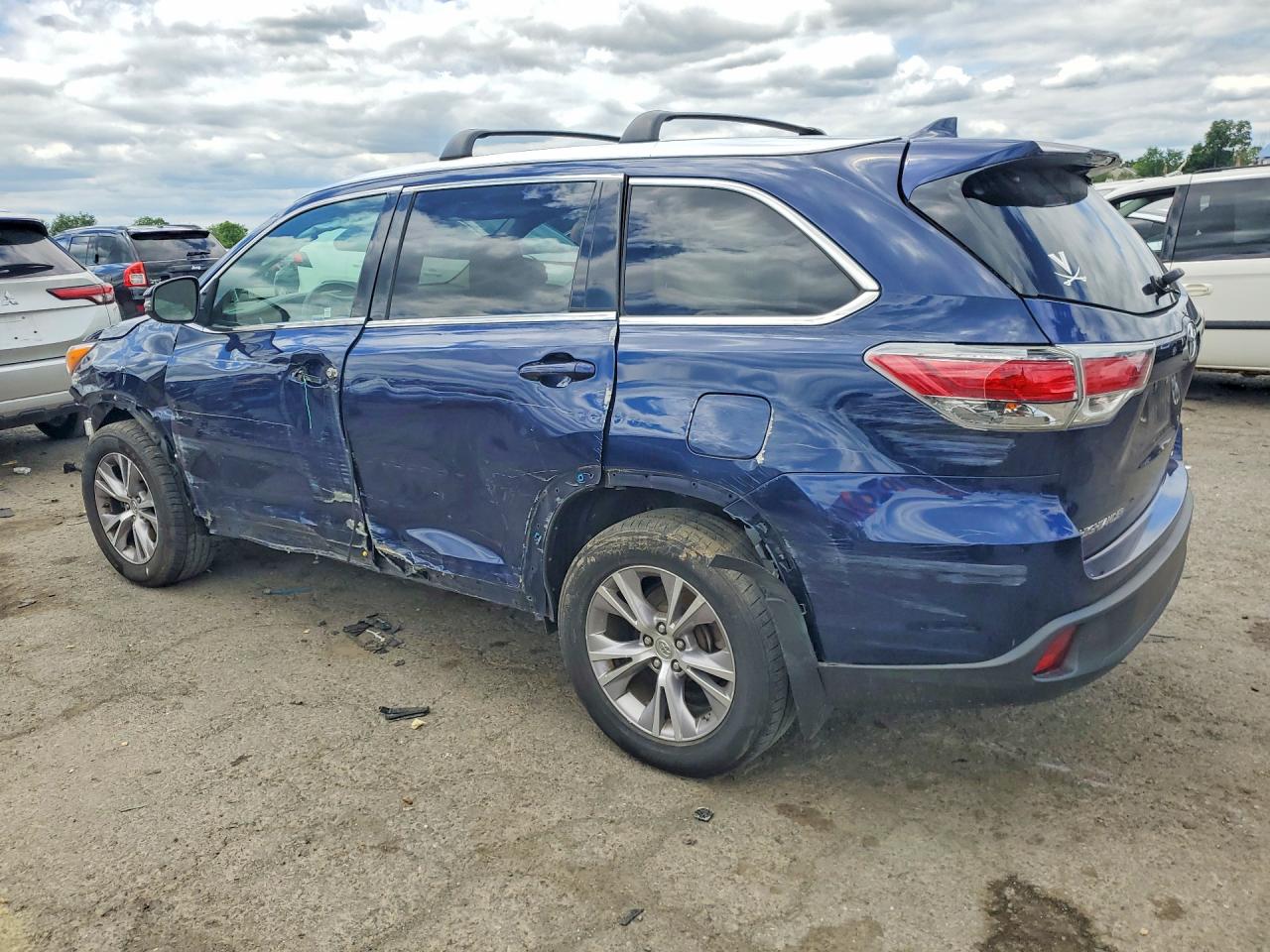 2015 Toyota Highlander Xle Blue vin: 5TDJKRFH1FS091799