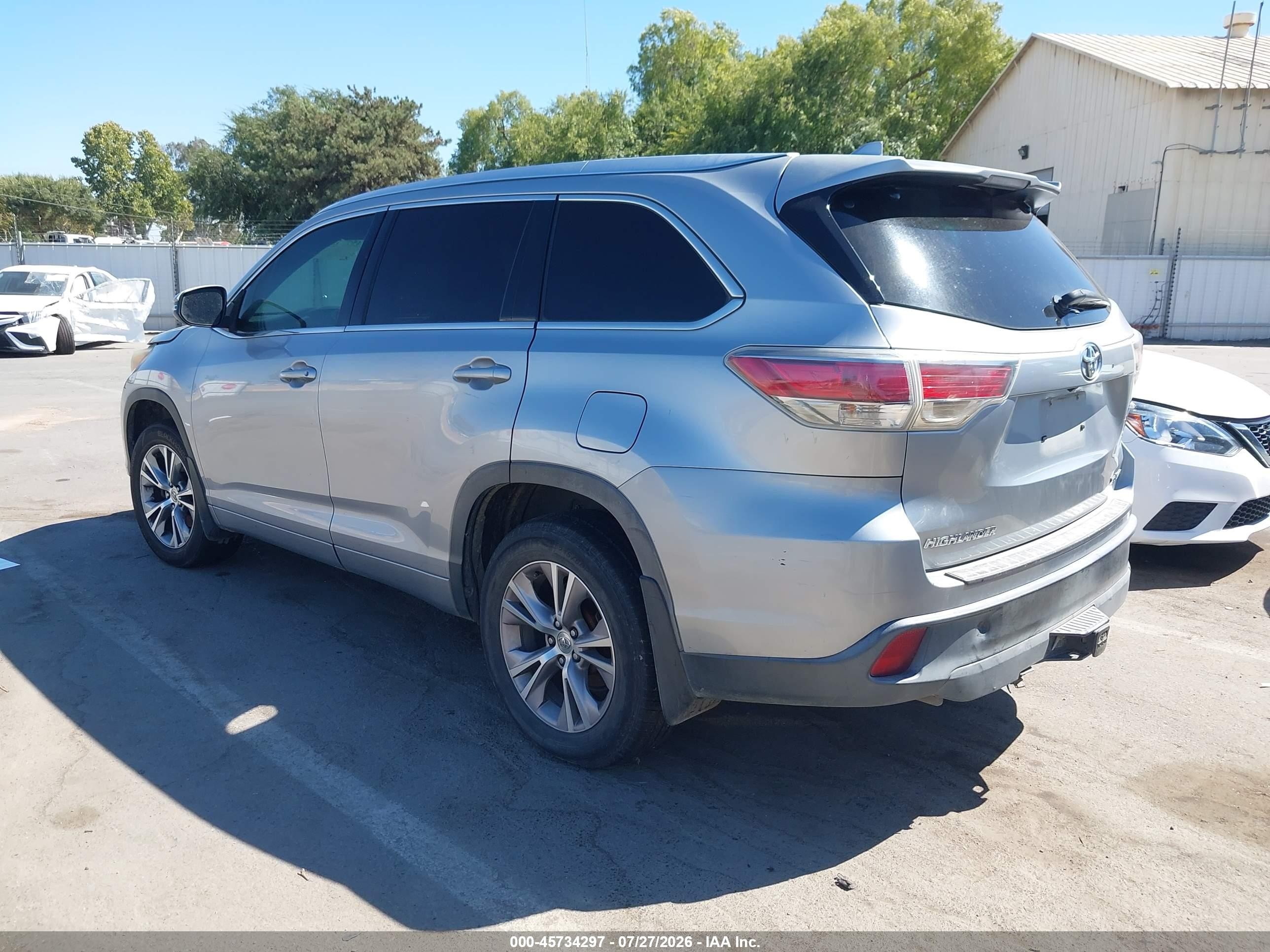 2015 Toyota Highlander Xle V6 Silver vin: 5TDJKRFH1FS117656