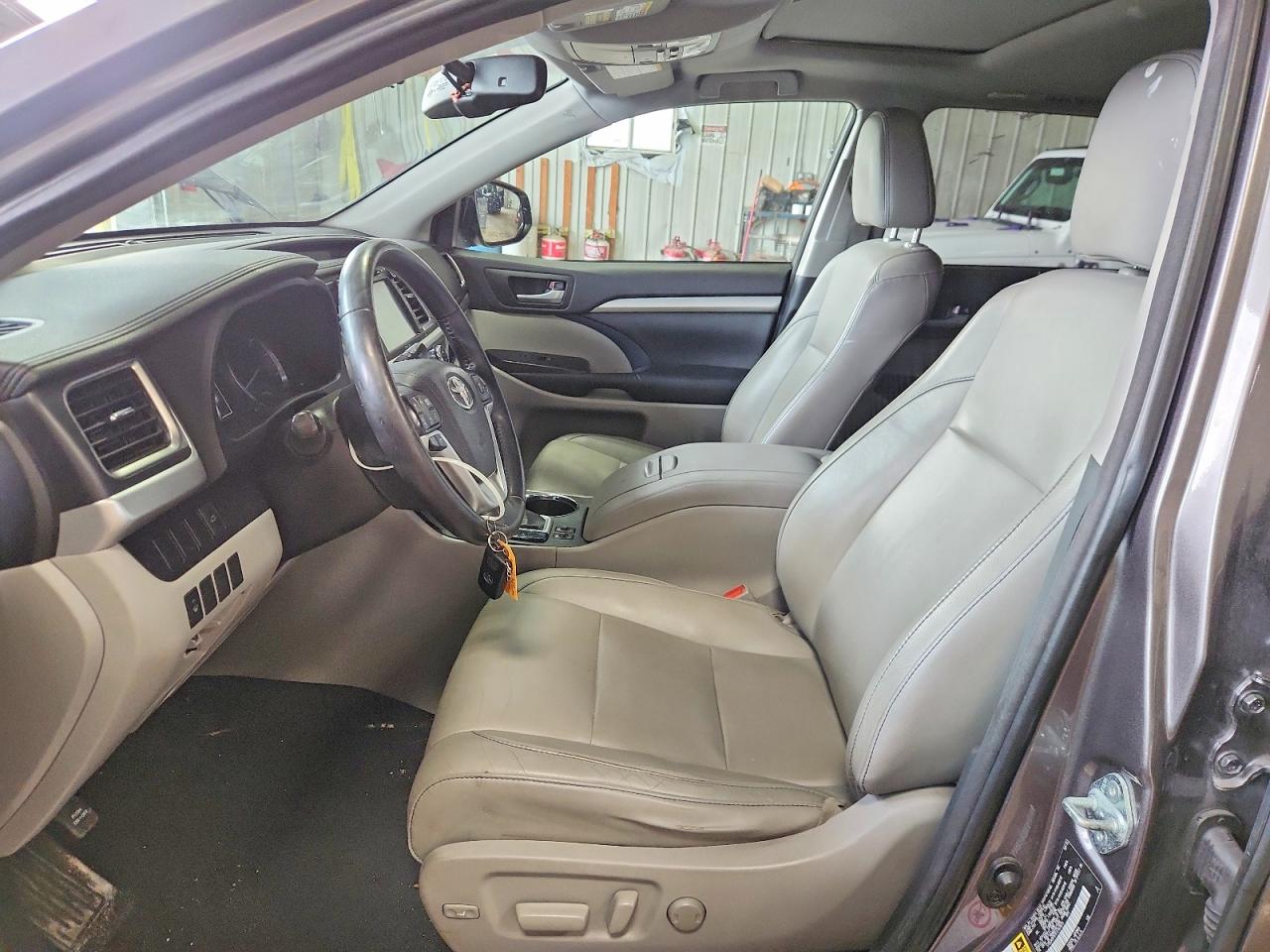 2015 Toyota Highlander Xle Gray vin: 5TDJKRFH1FS147675