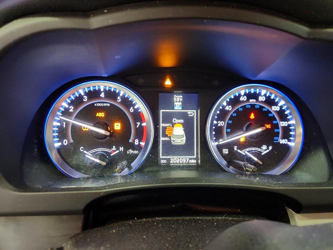 2015 Toyota Highlander Xle Белый vin: 5TDJKRFH1FS183611