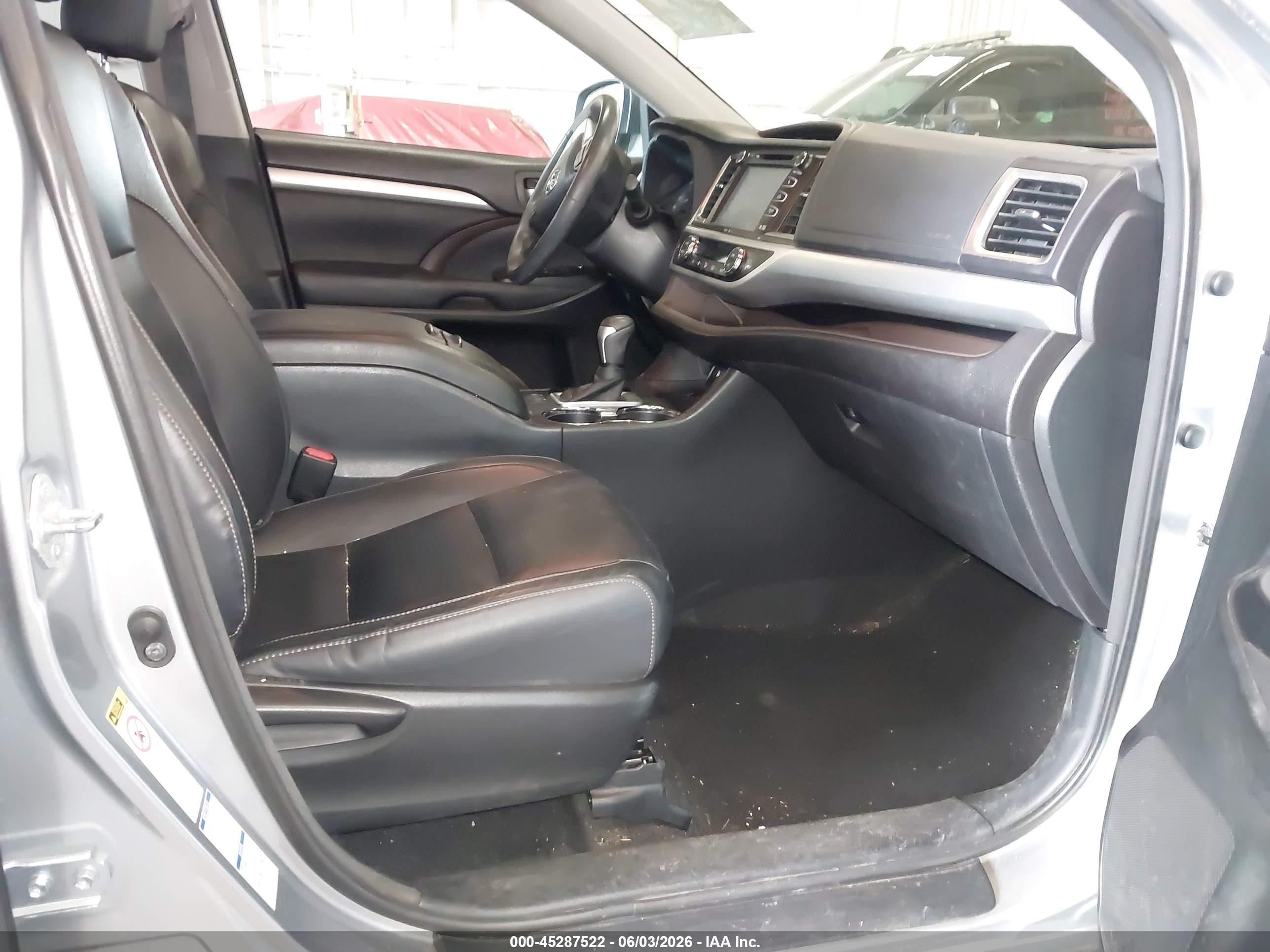 2015 Toyota Highlander Xle V6 Gray vin: 5TDJKRFH1FS192731
