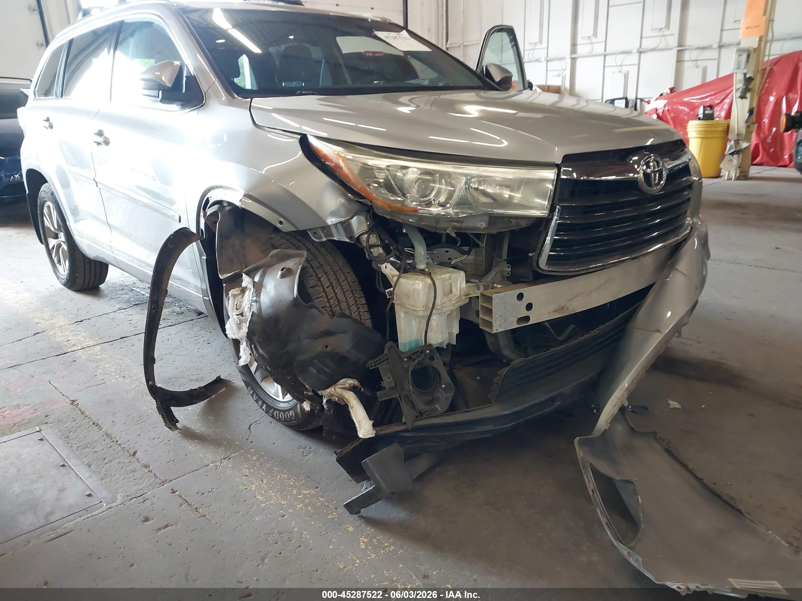 2015 Toyota Highlander Xle V6 Gray vin: 5TDJKRFH1FS192731