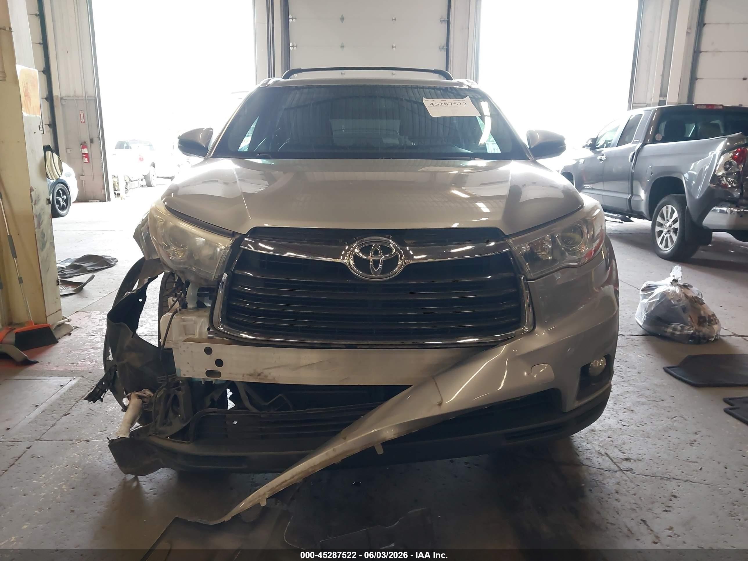 2015 Toyota Highlander Xle V6 Gray vin: 5TDJKRFH1FS192731