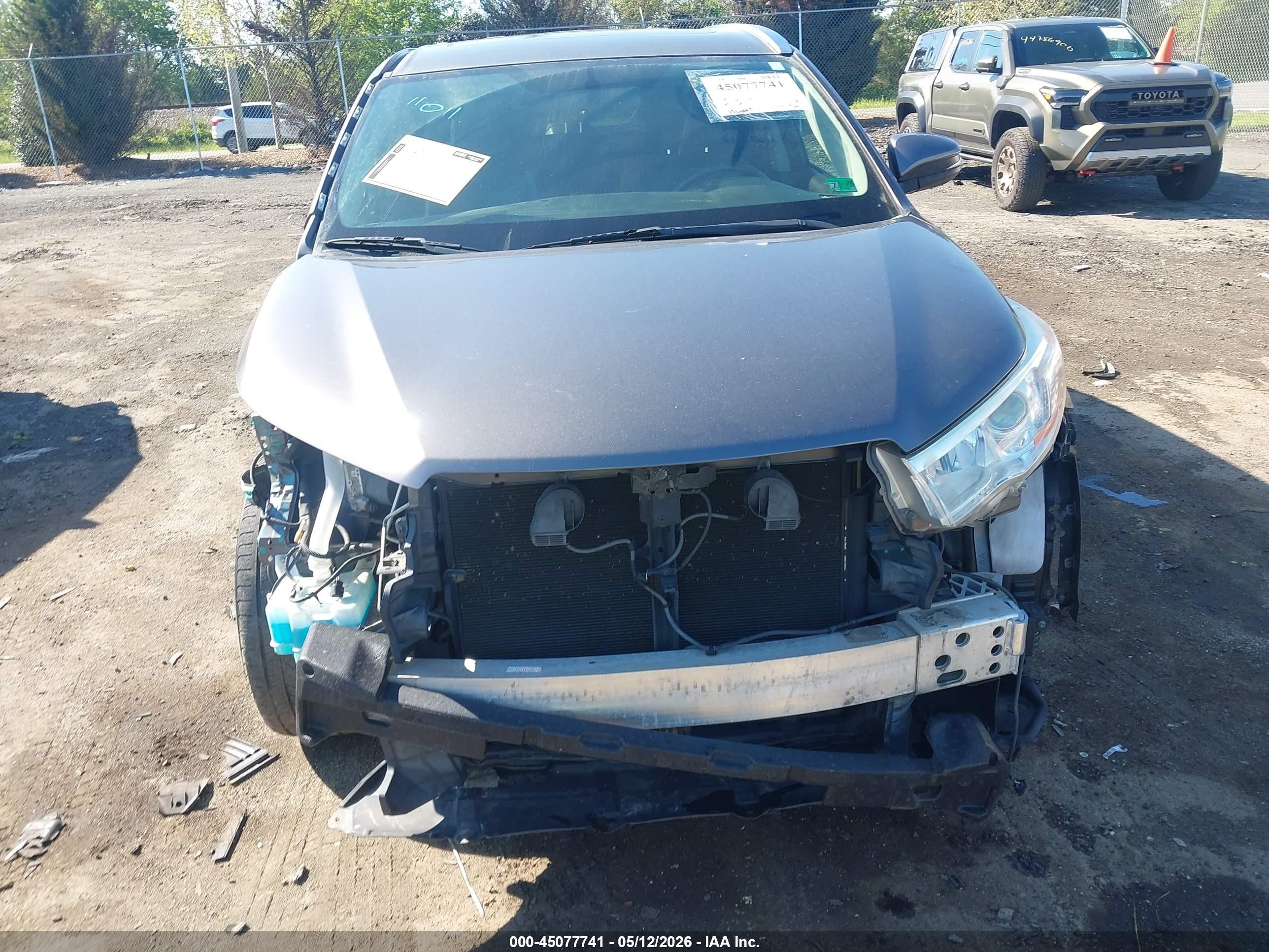 2014 Toyota Highlander Xle V6 Gray vin: 5TDJKRFH2ES025891