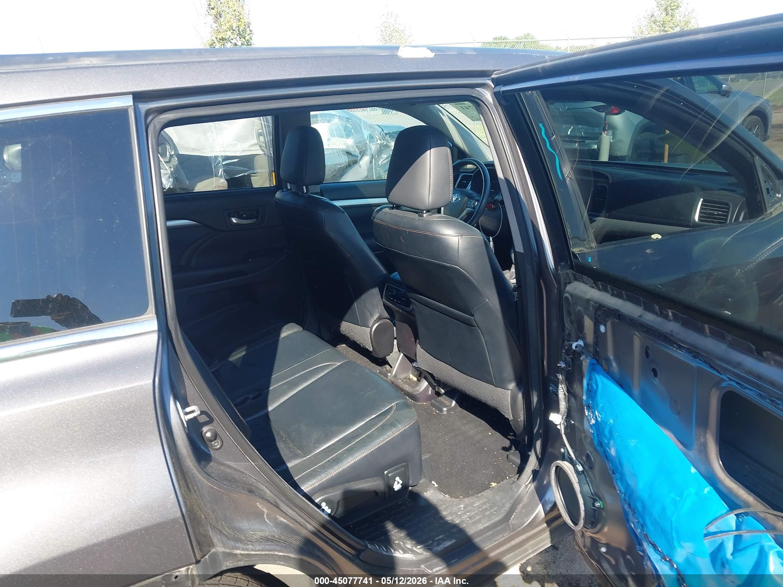 2014 Toyota Highlander Xle V6 Gray vin: 5TDJKRFH2ES025891