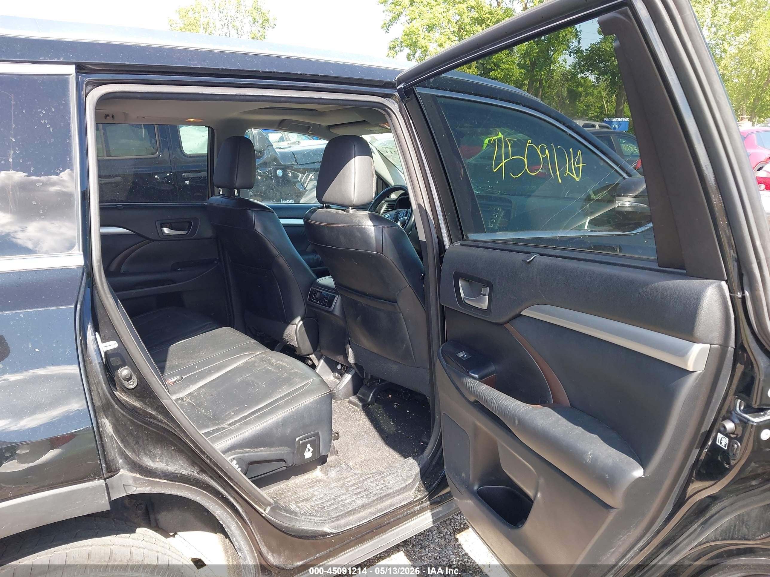 2015 Toyota Highlander Xle V6 Черный vin: 5TDJKRFH2FS112269