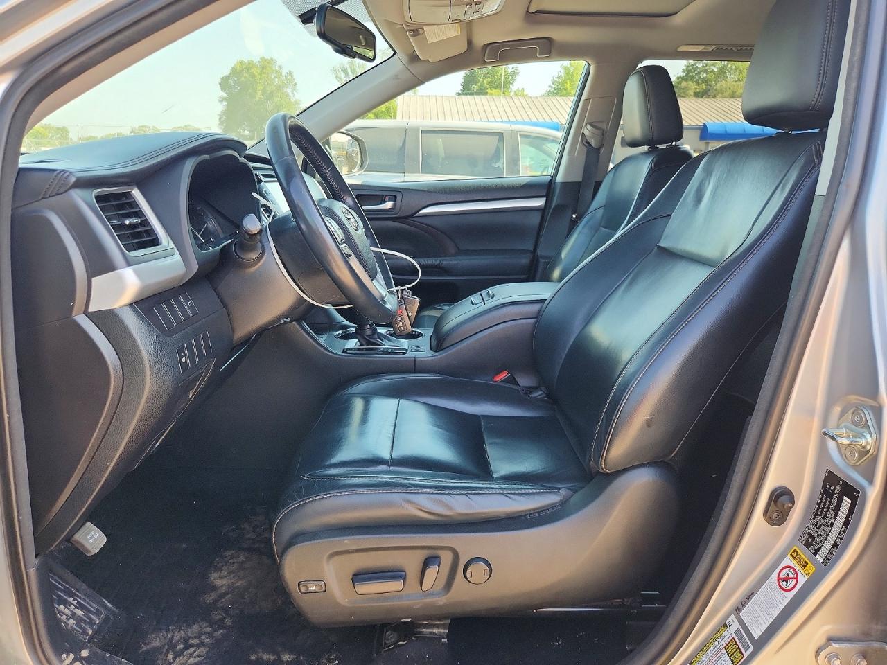 2015 Toyota Highlander Xle Gray vin: 5TDJKRFH2FS197890