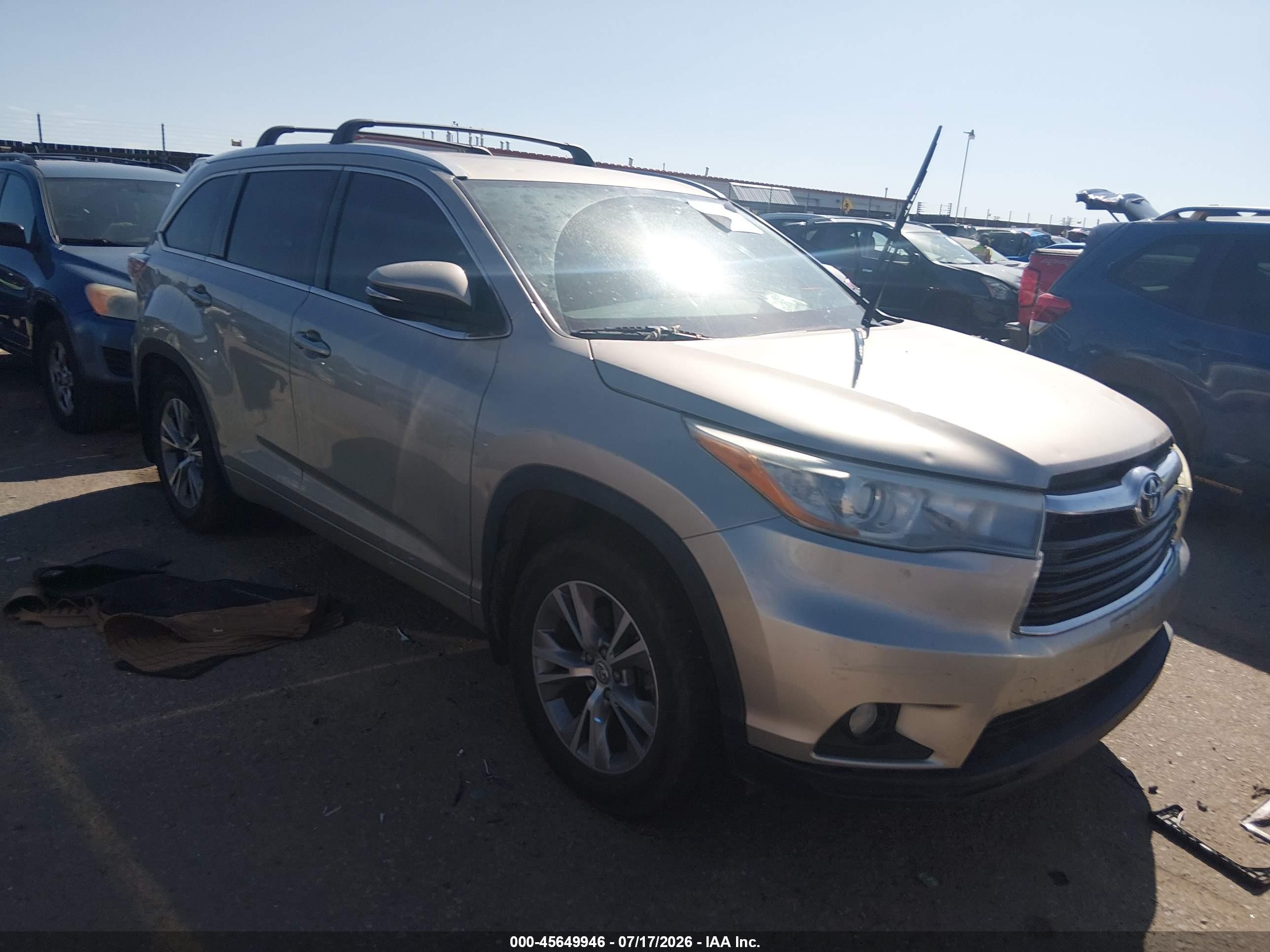 2015 Toyota Highlander Xle V6 Tan vin: 5TDJKRFH2FS198960