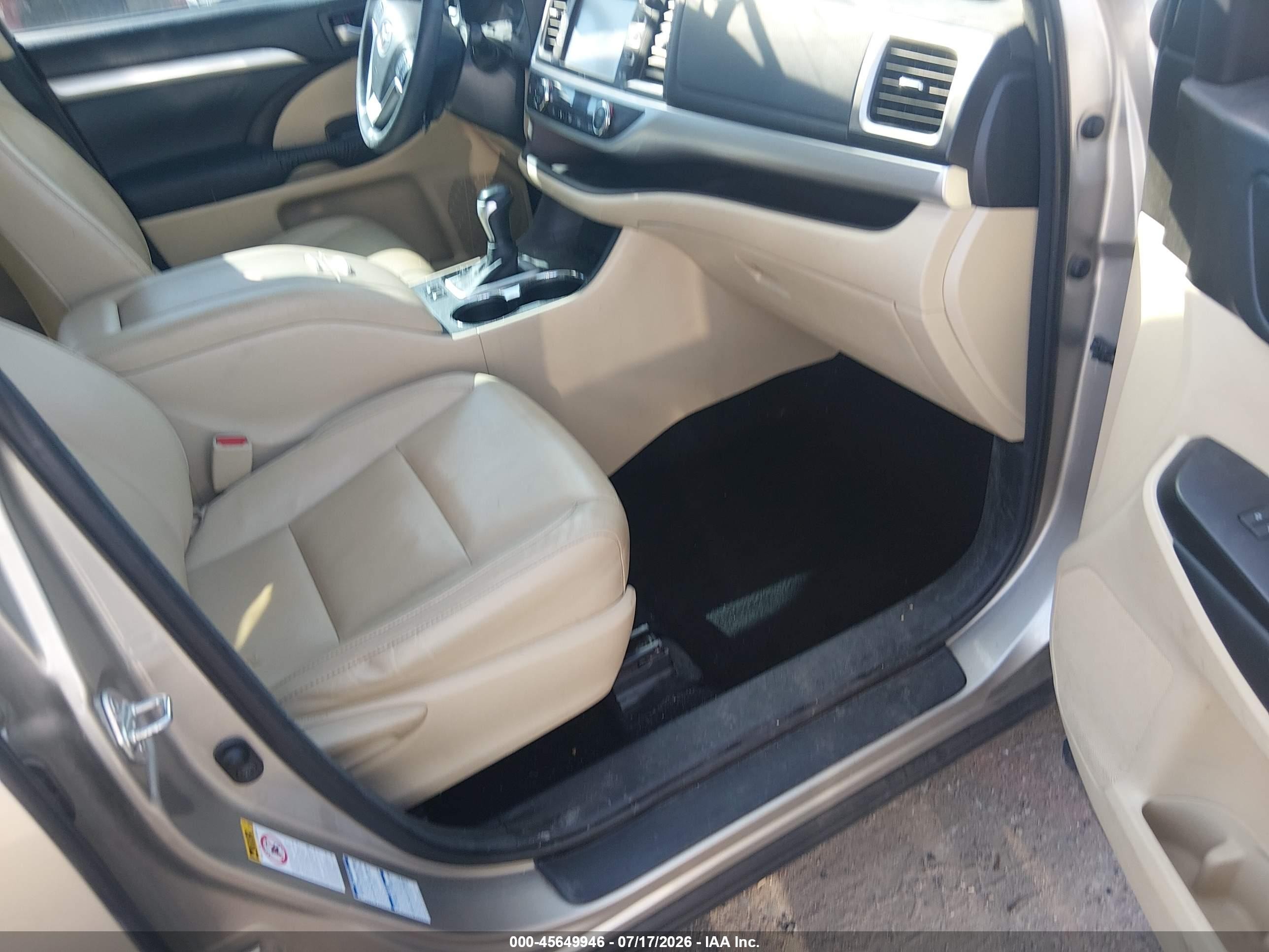 2015 Toyota Highlander Xle V6 Tan vin: 5TDJKRFH2FS198960