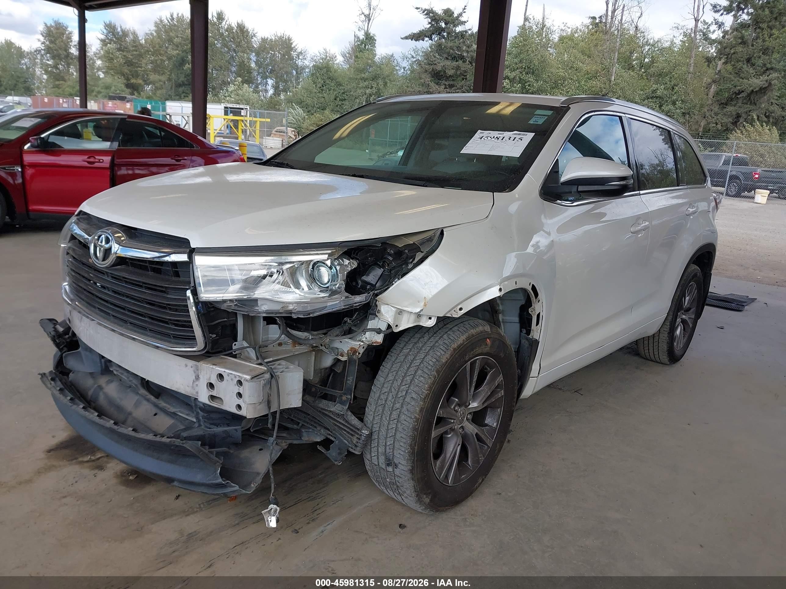 2015 Toyota Highlander Xle V6 Белый vin: 5TDJKRFH2FS199221