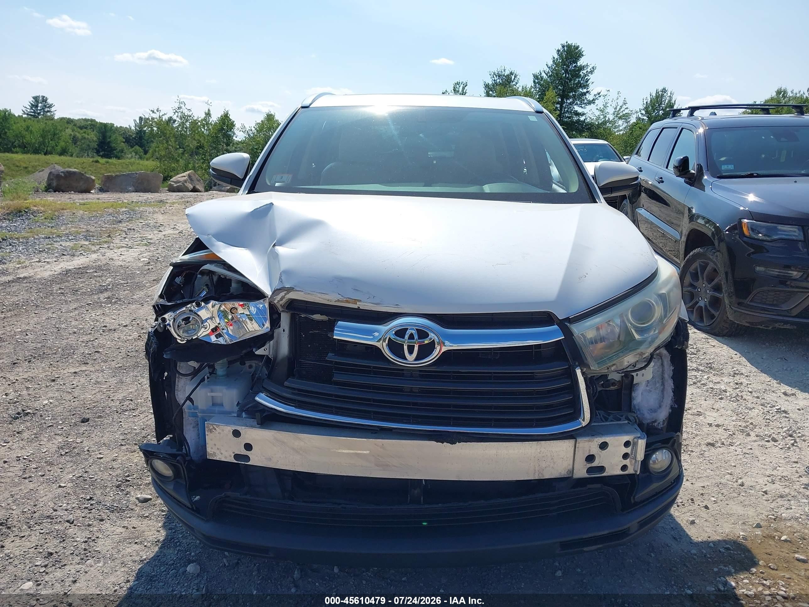 2015 Toyota Highlander Xle V6 White vin: 5TDJKRFH2FS213036