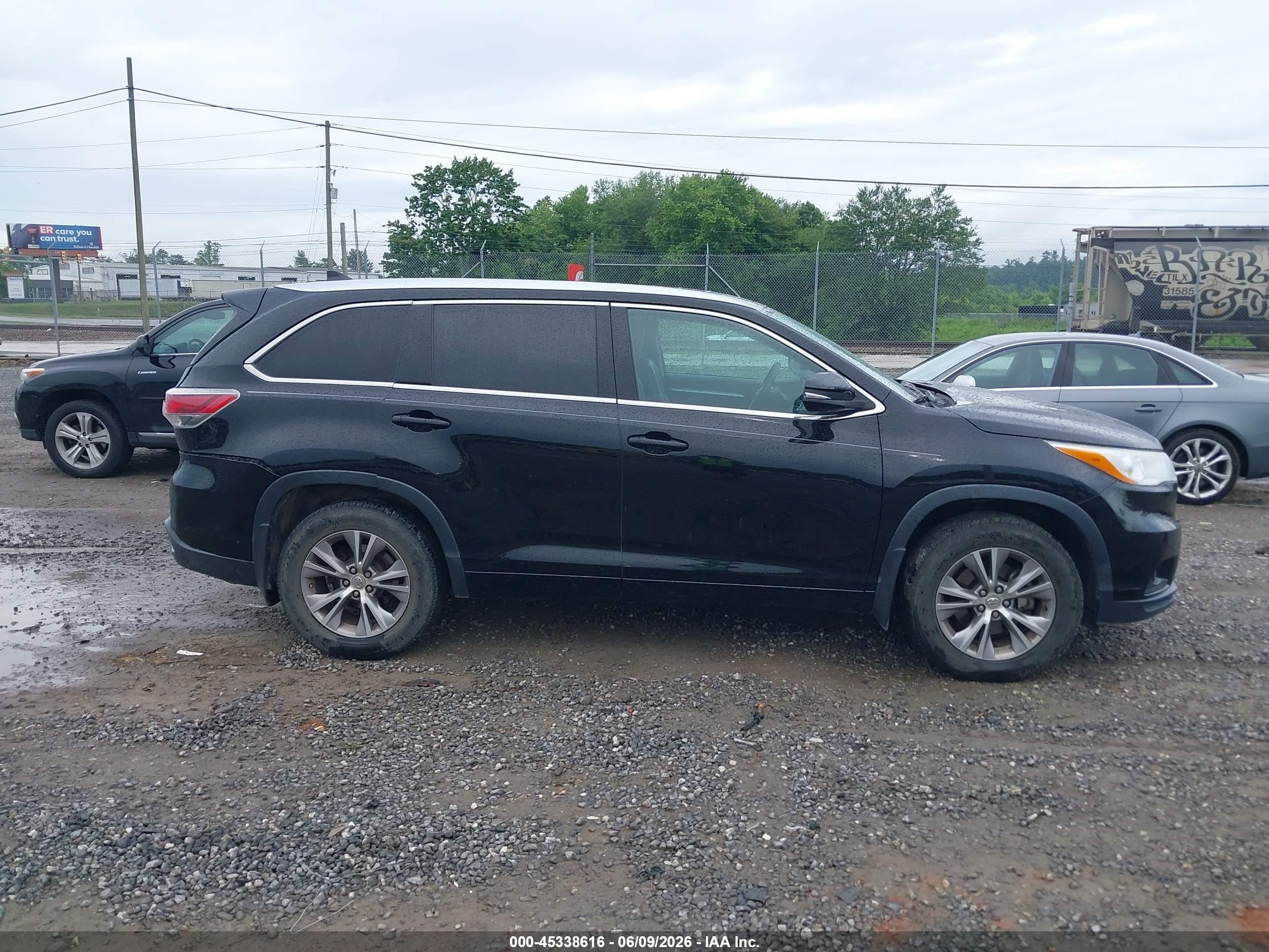 2014 Toyota Highlander Xle V6 Black vin: 5TDJKRFH3ES012647