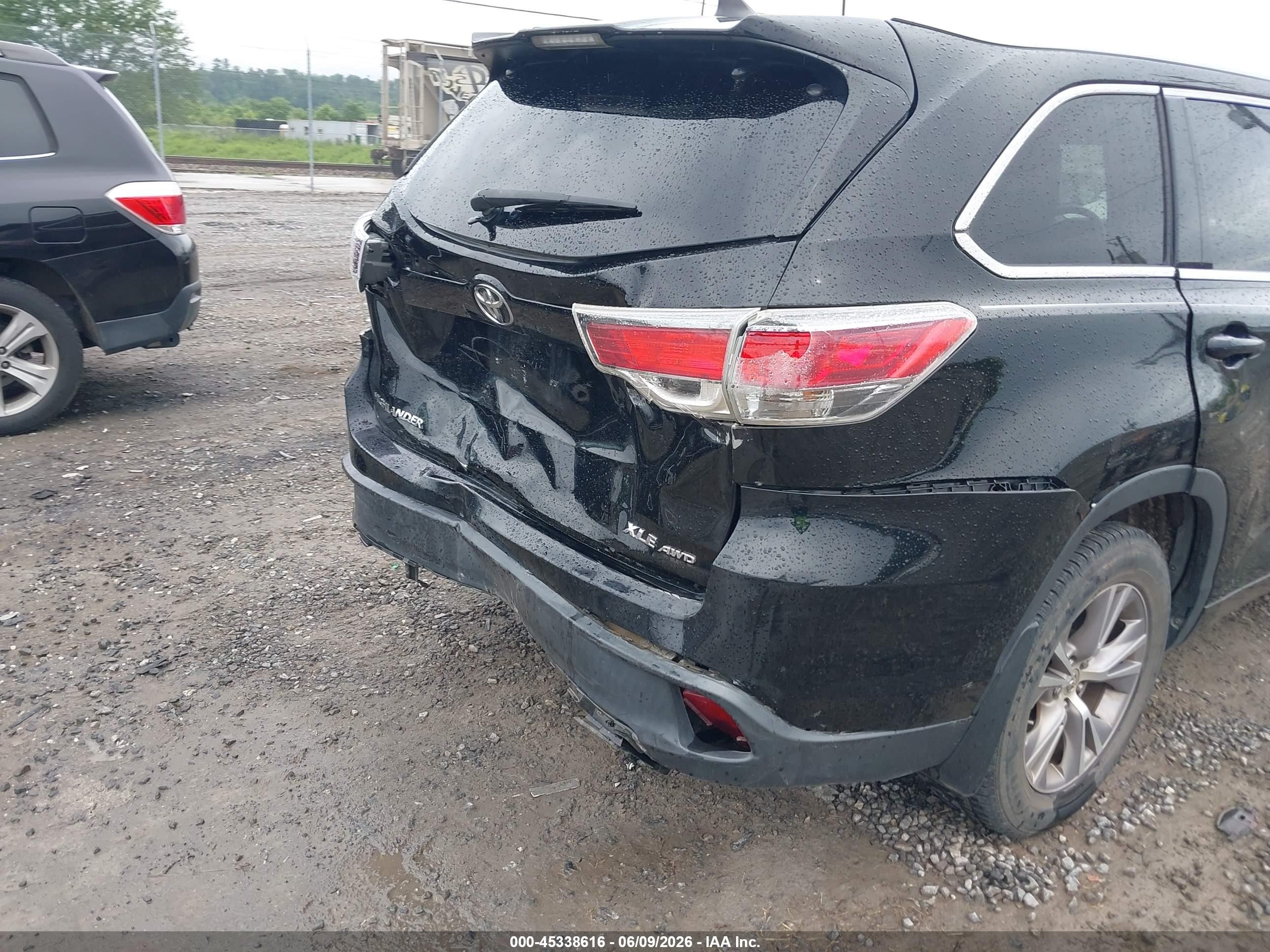 2014 Toyota Highlander Xle V6 Black vin: 5TDJKRFH3ES012647