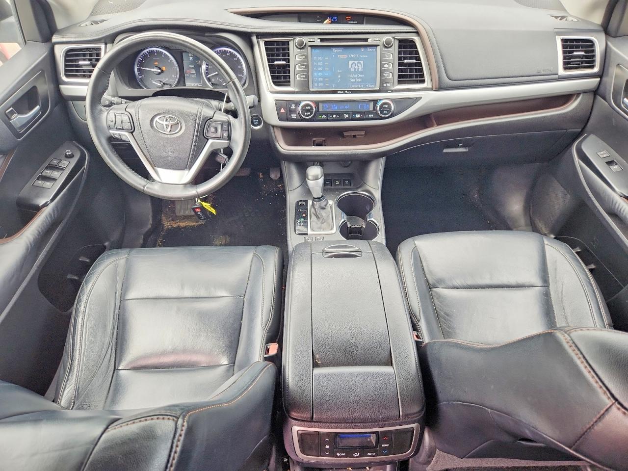 2014 Toyota Highlander Xle Silver vin: 5TDJKRFH3ES026886
