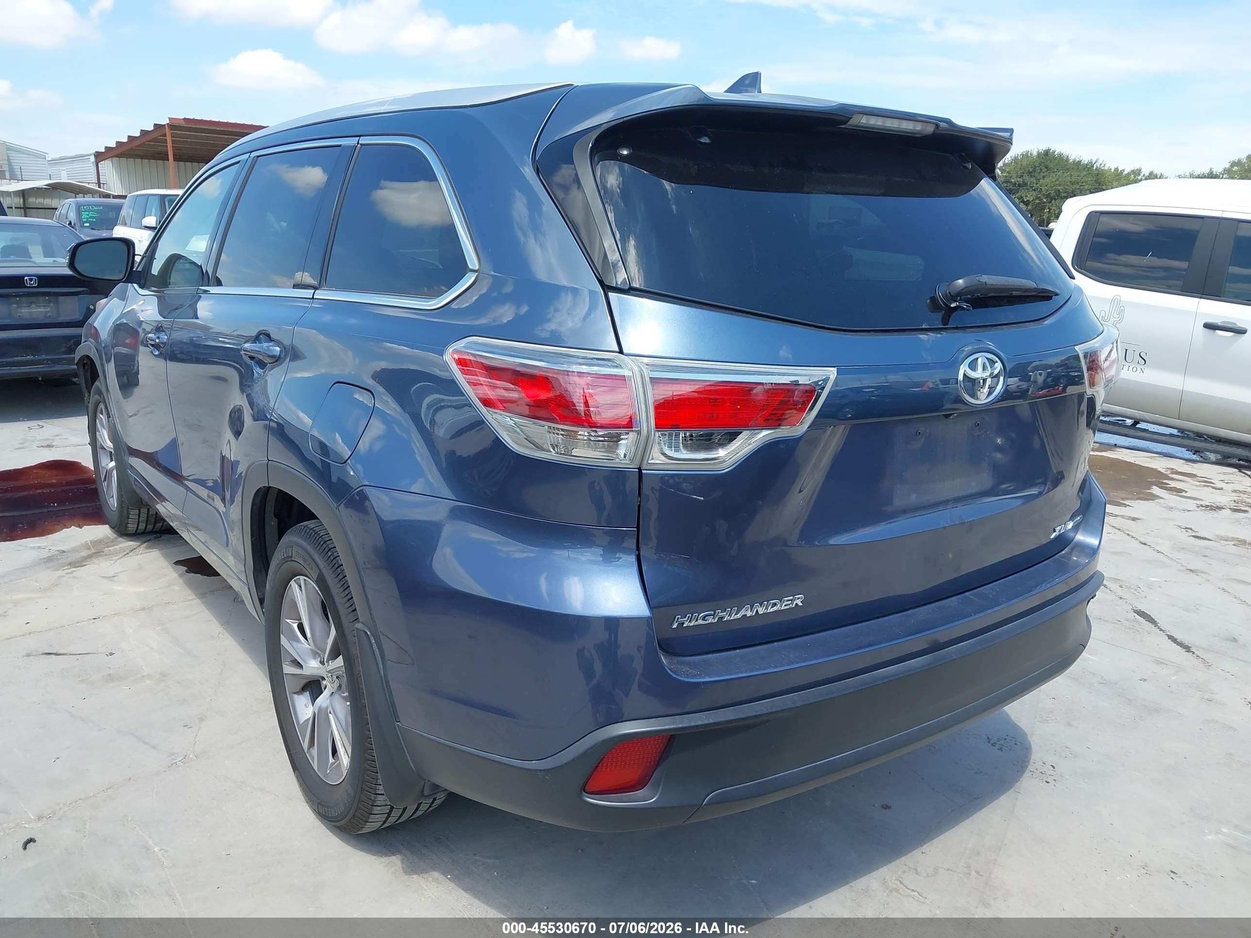 2014 Toyota Highlander Xle V6 Light Blue vin: 5TDJKRFH3ES071147