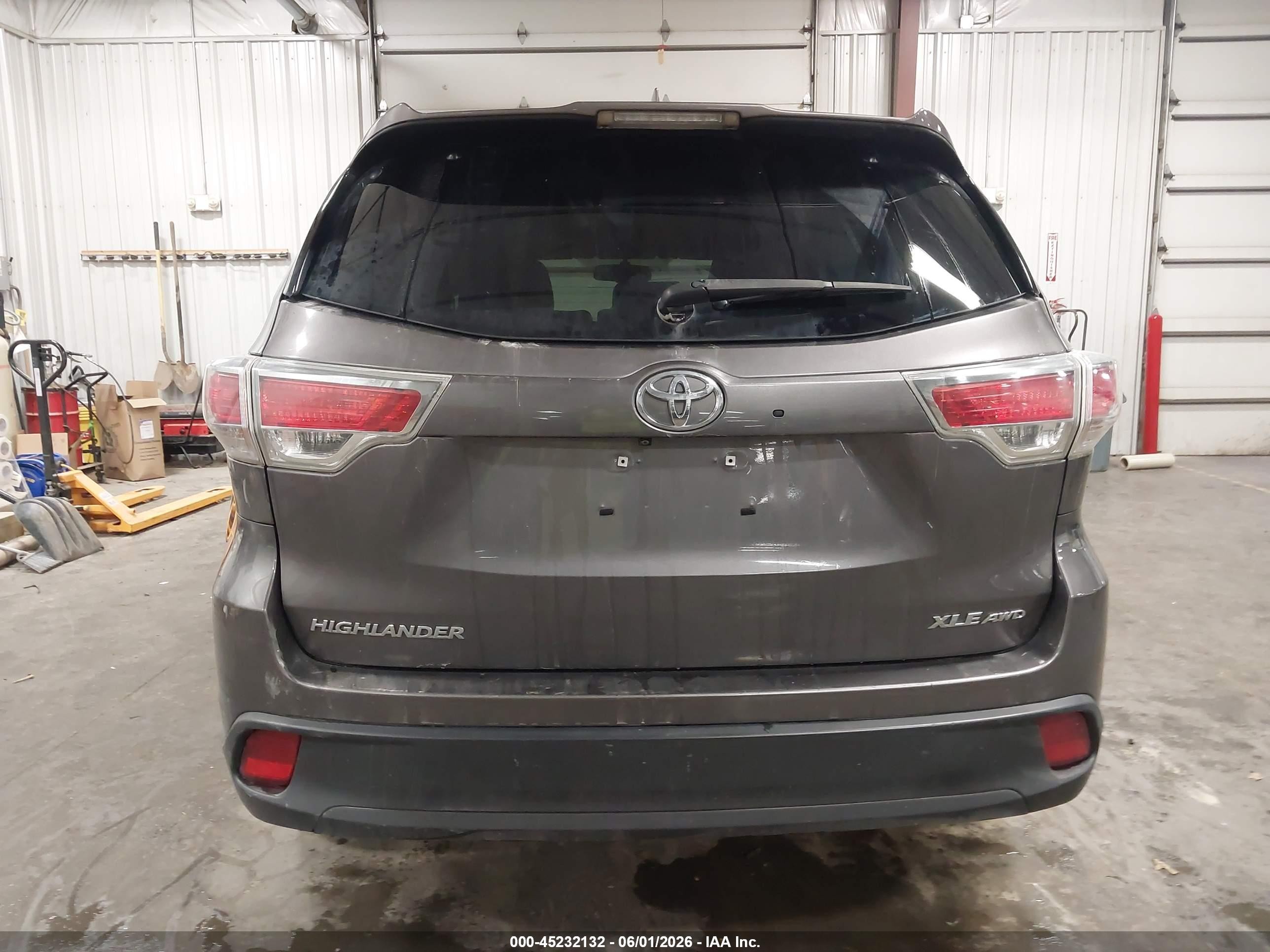 2015 Toyota Highlander Xle V6 Gray vin: 5TDJKRFH3FS114967